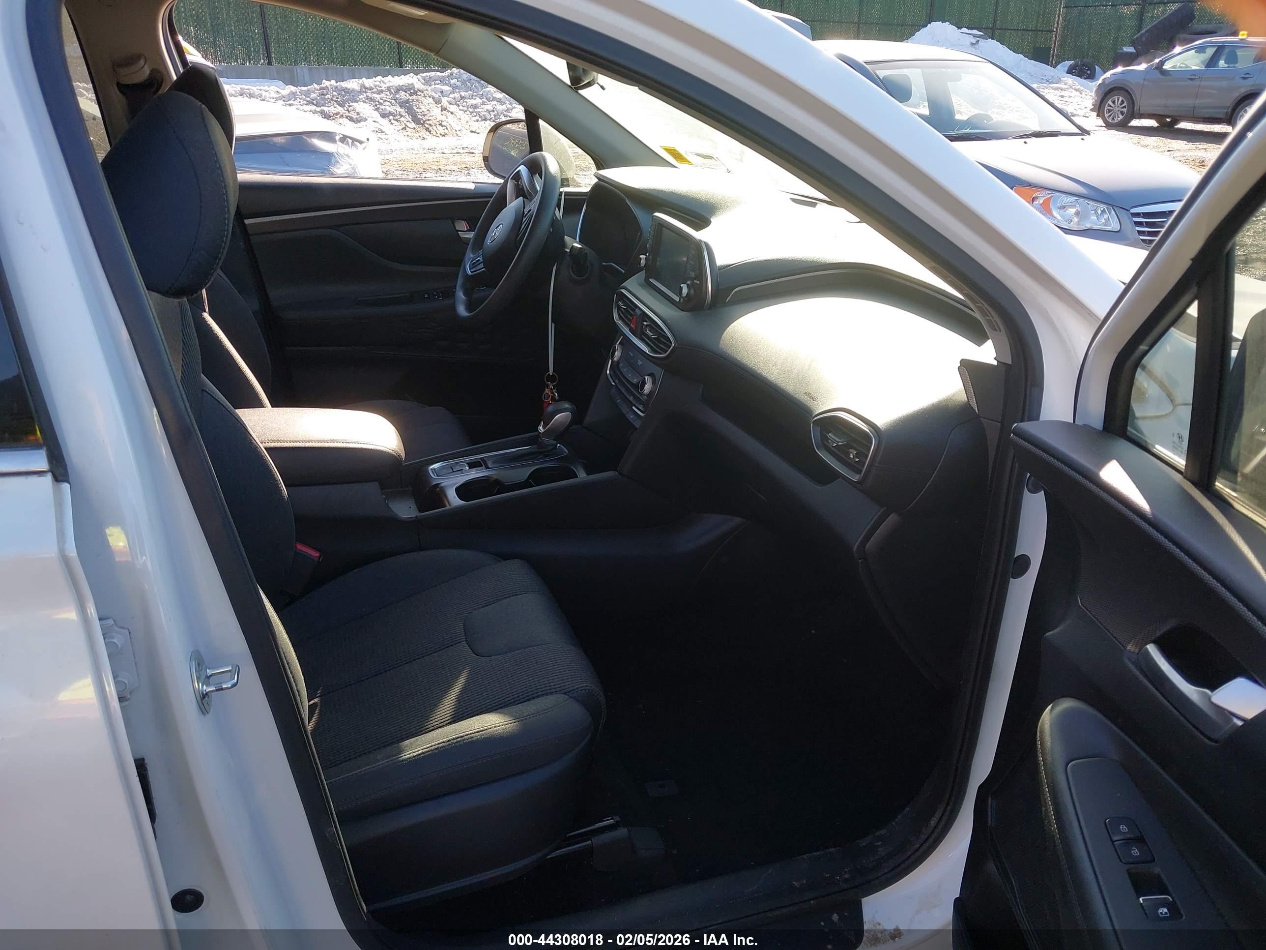 HYUNDAI SANTA image 5