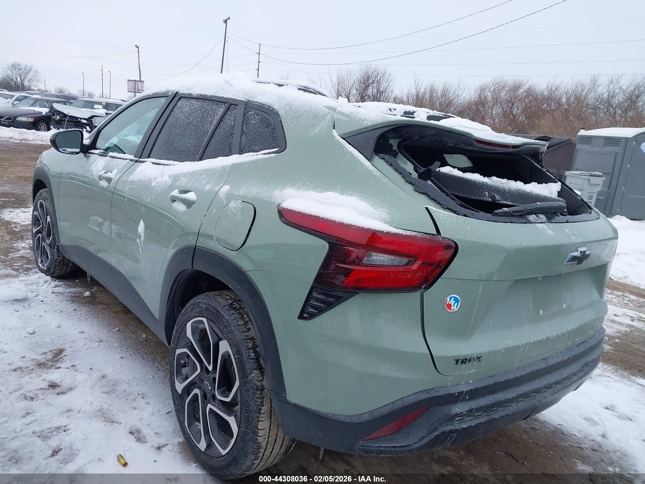 CHEVROLET TRAX image 3