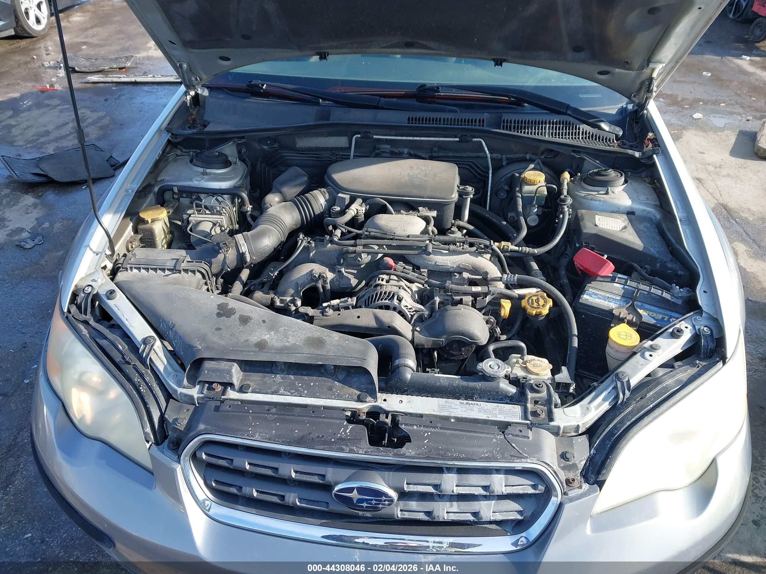 SUBARU OUTBACK image 10