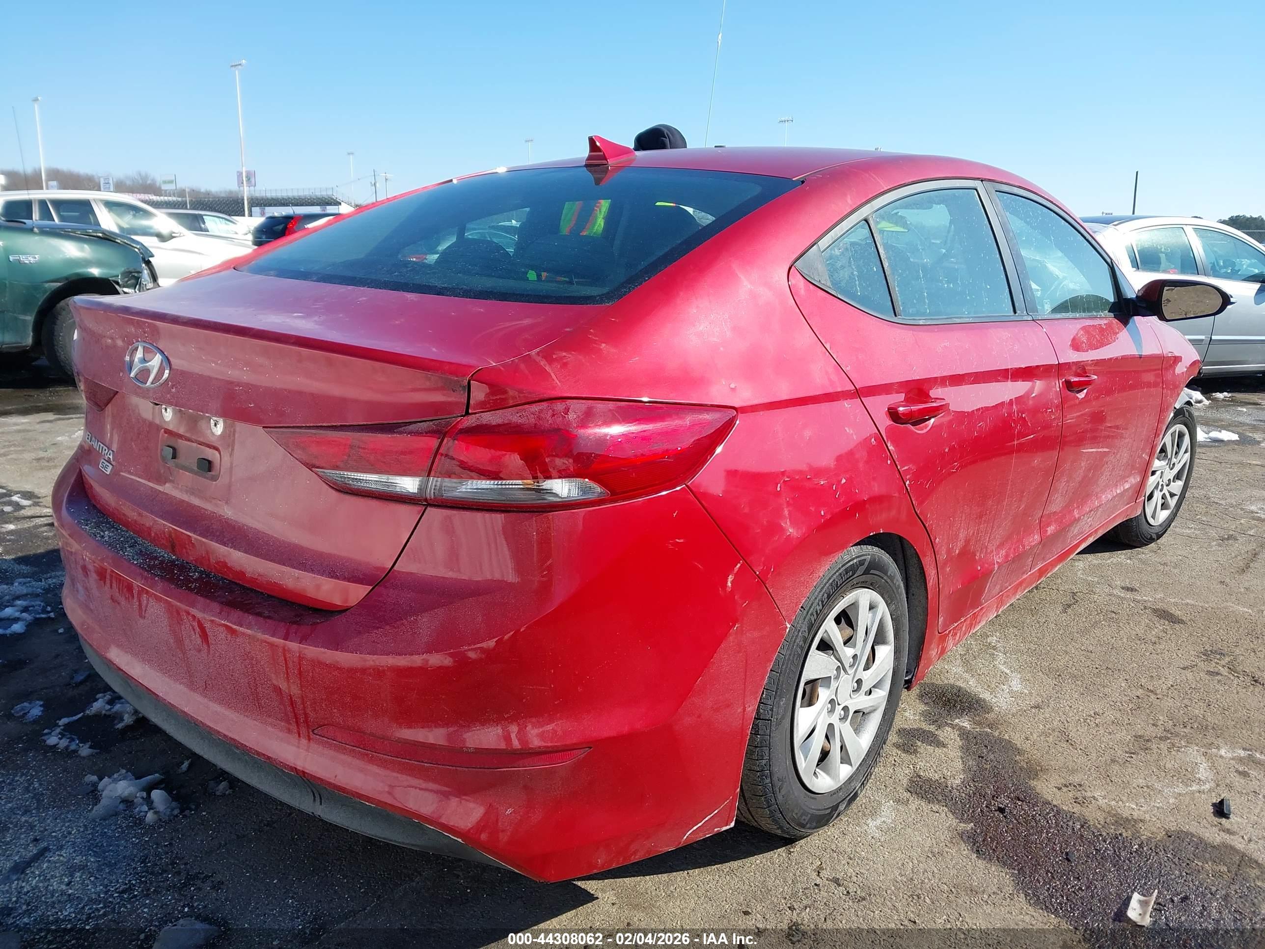 HYUNDAI ELANTRA image 4