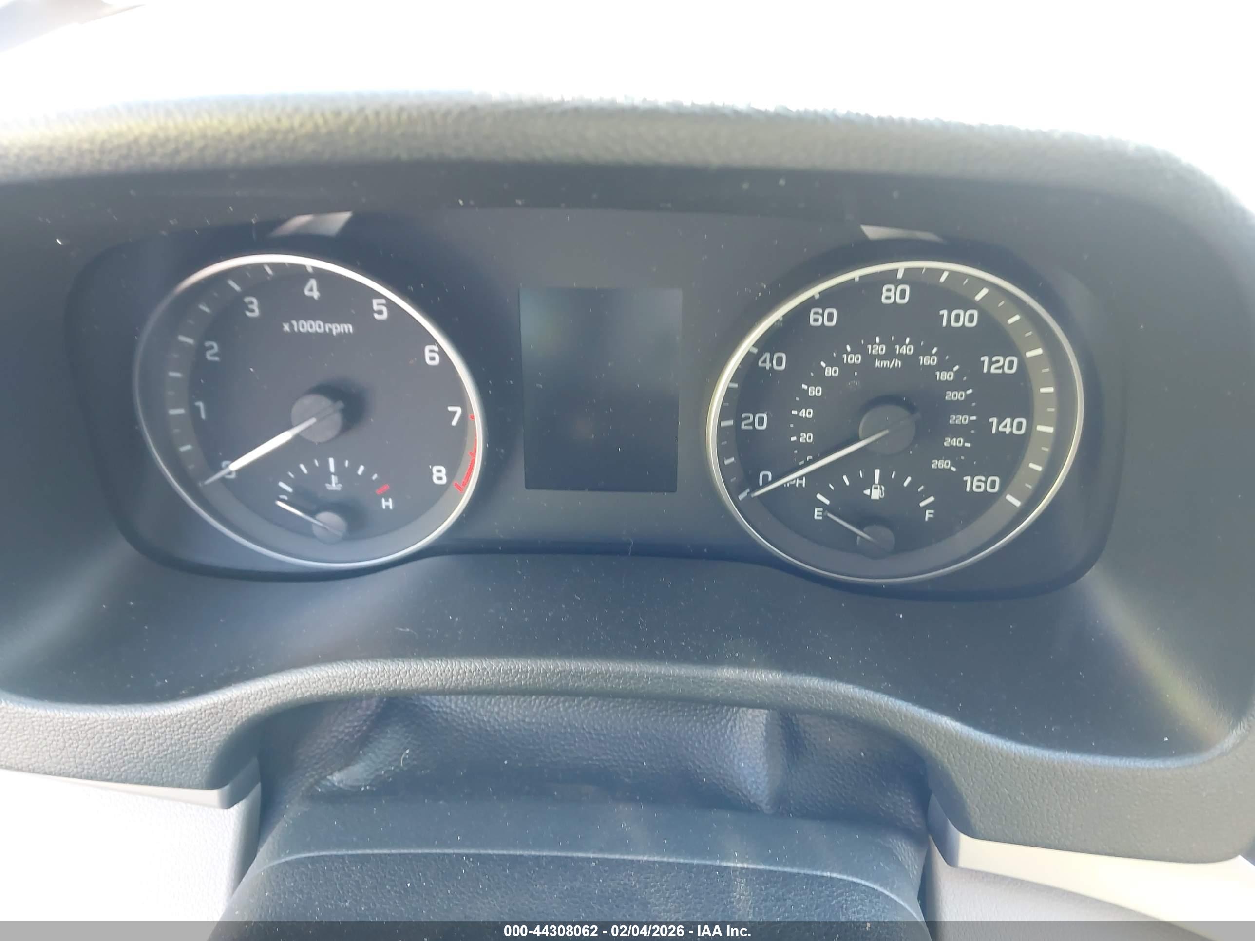HYUNDAI ELANTRA image 7