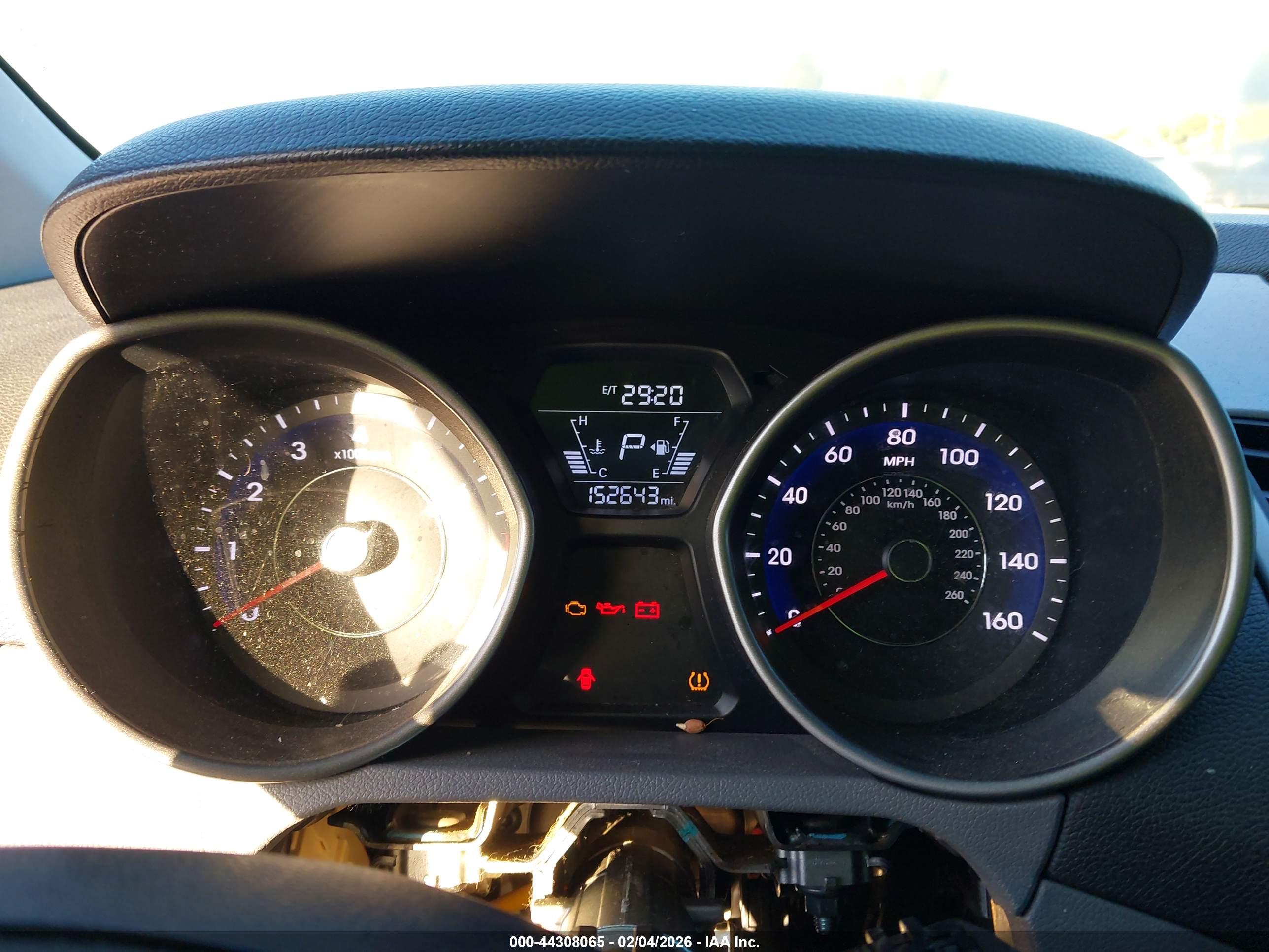 HYUNDAI ELANTRA image 7