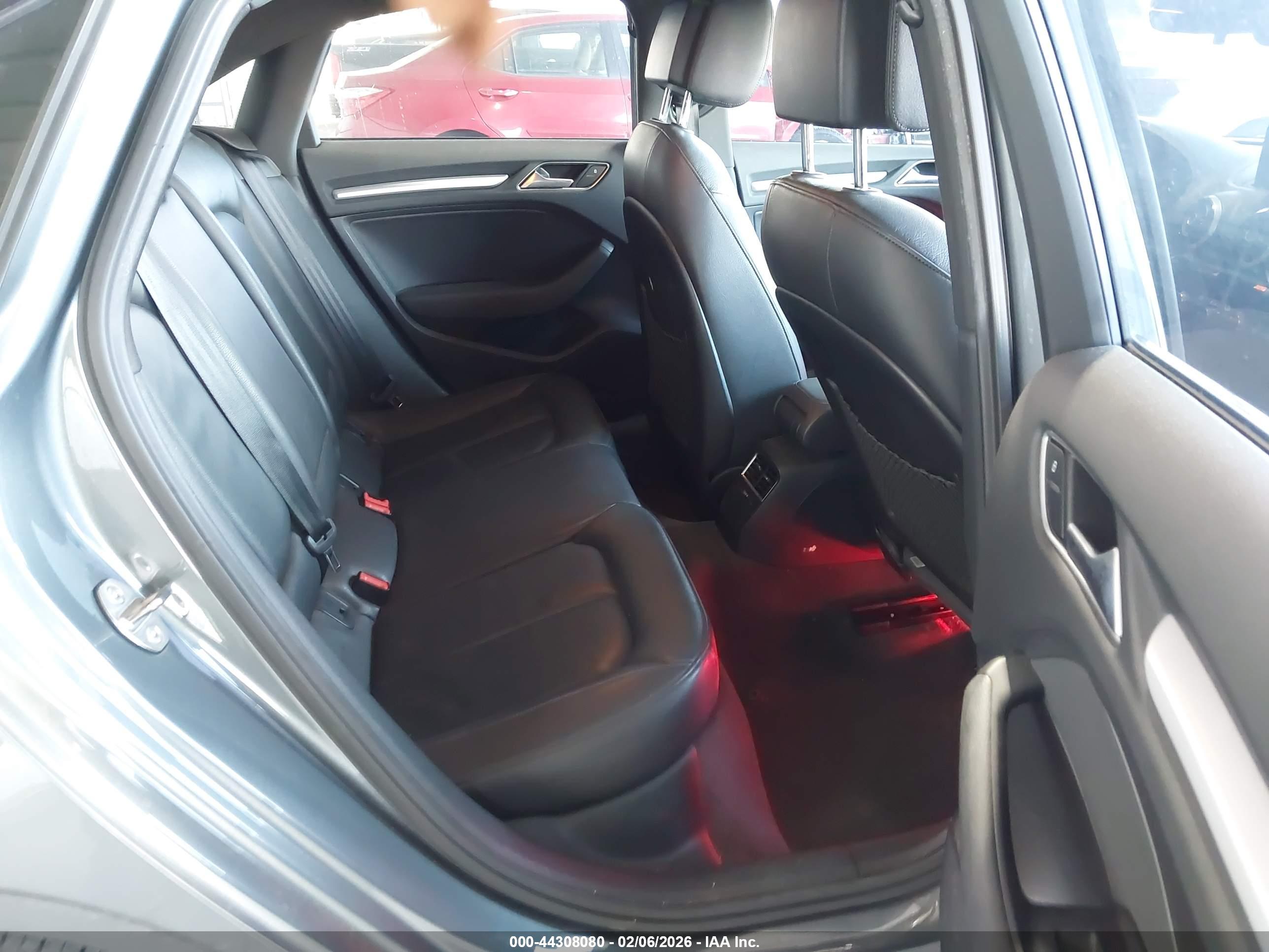 AUDI A3 image 8