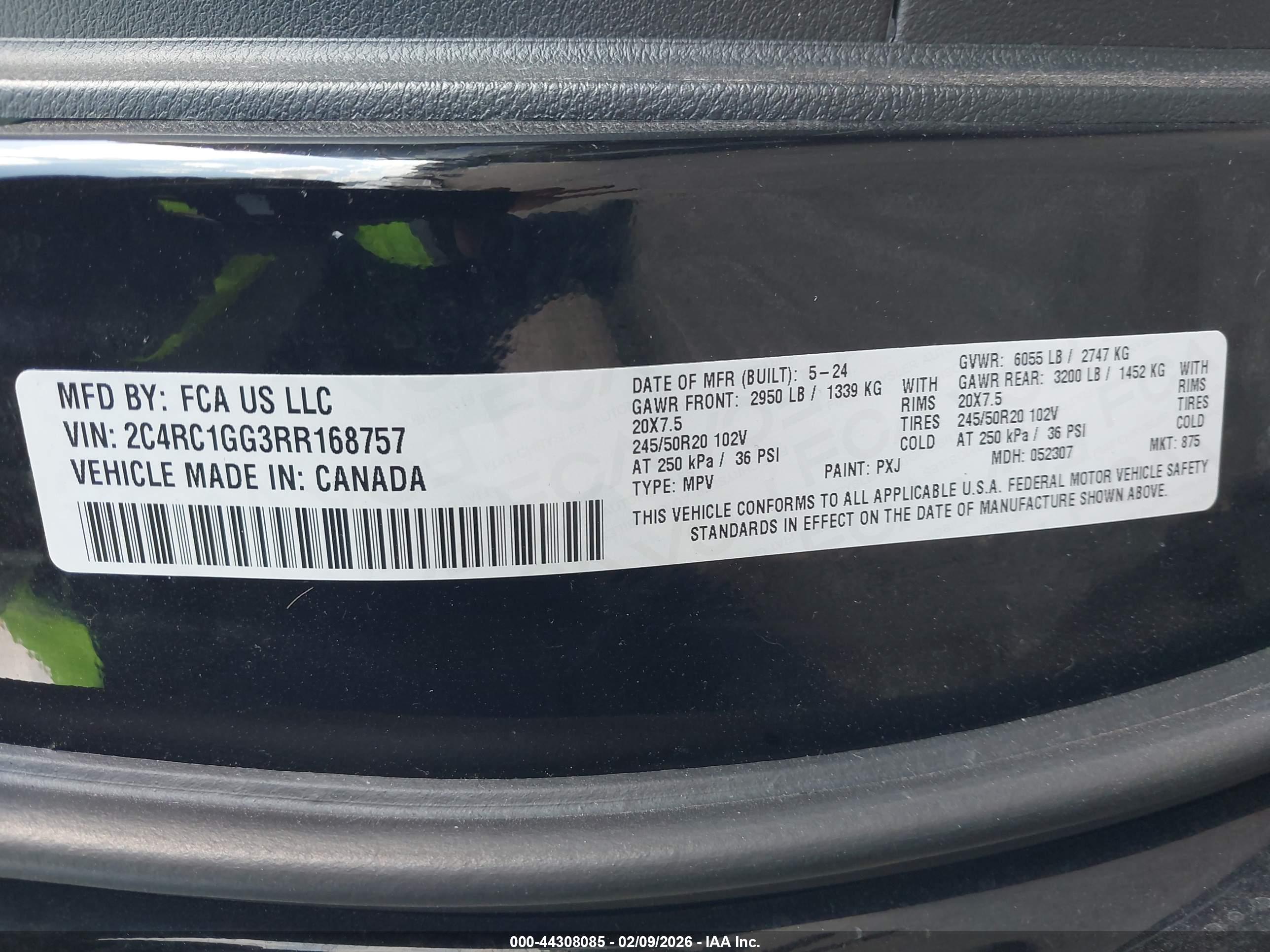 CHRYSLER PACIFICA image 9