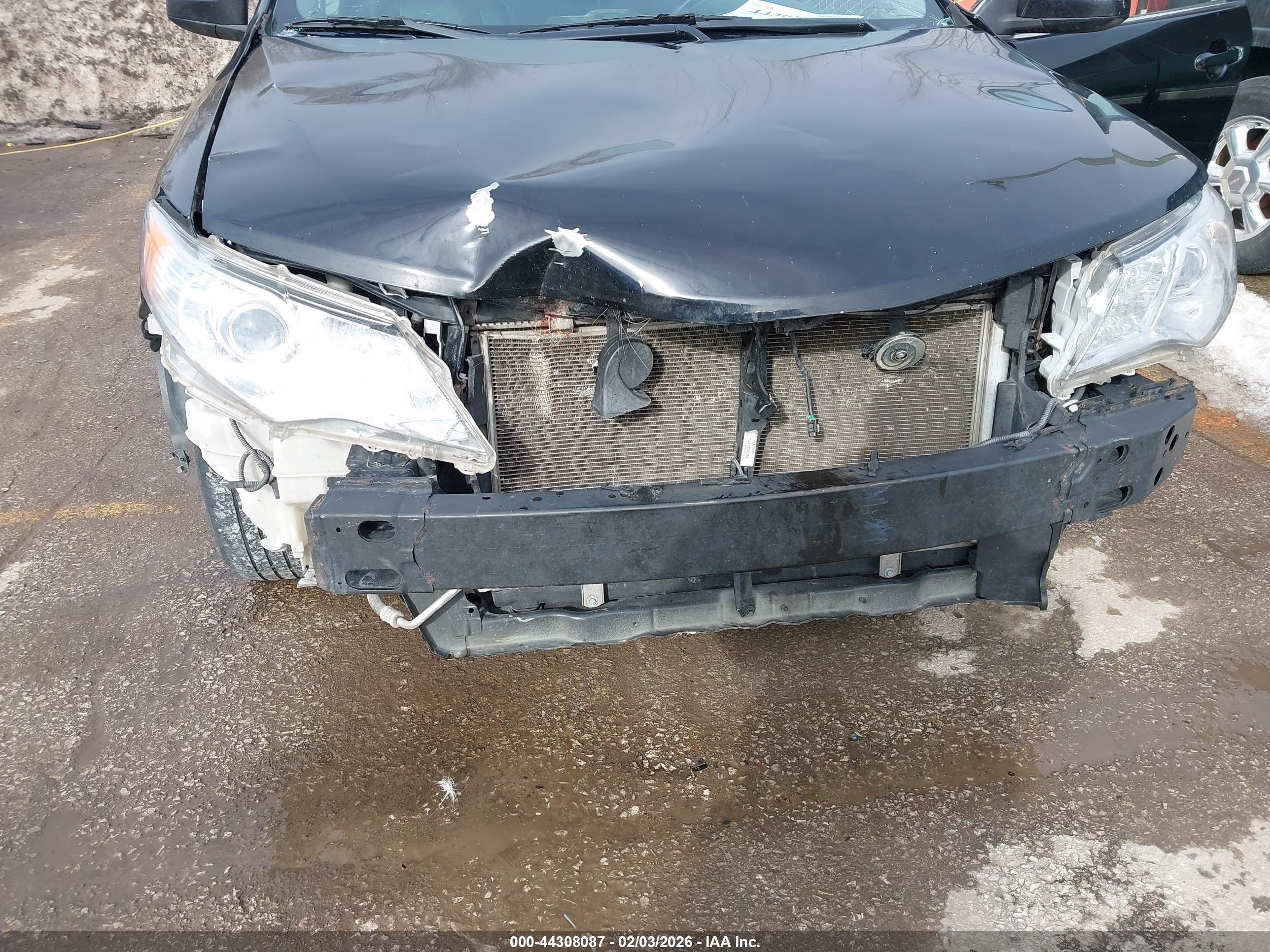 TOYOTA CAMRY image 6