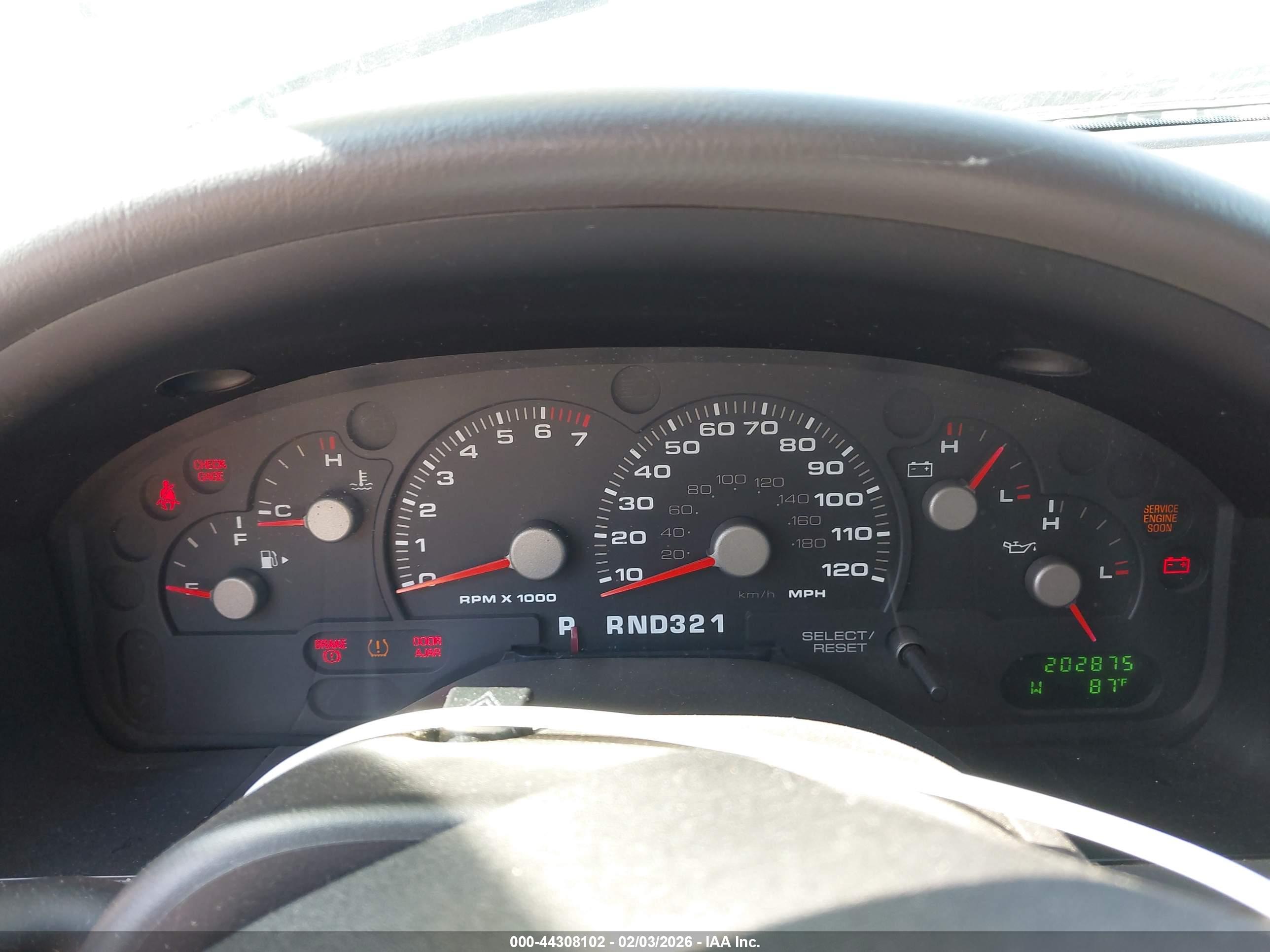 FORD EXPLORER image 7