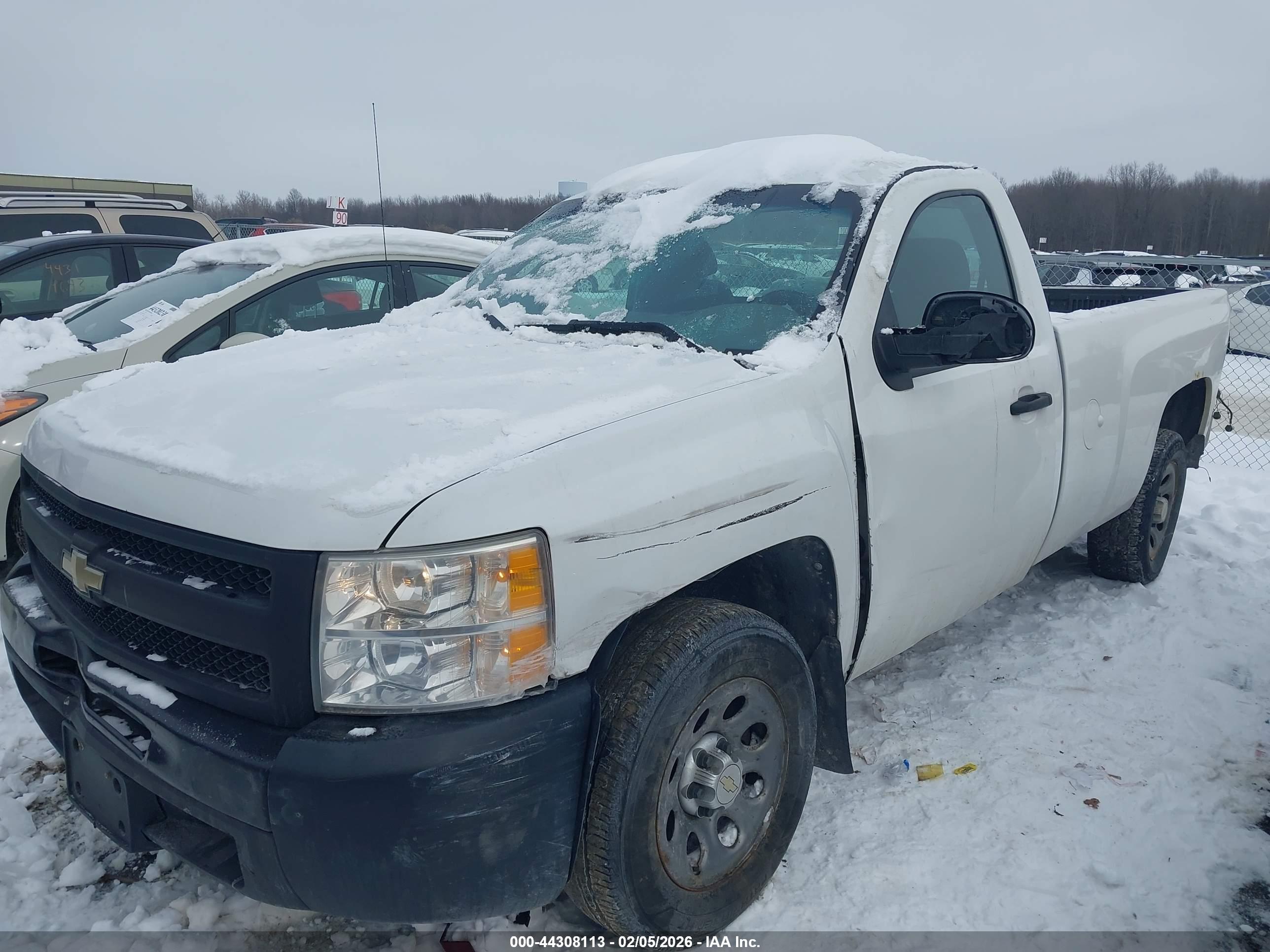 CHEVROLET SILVERADO image 2