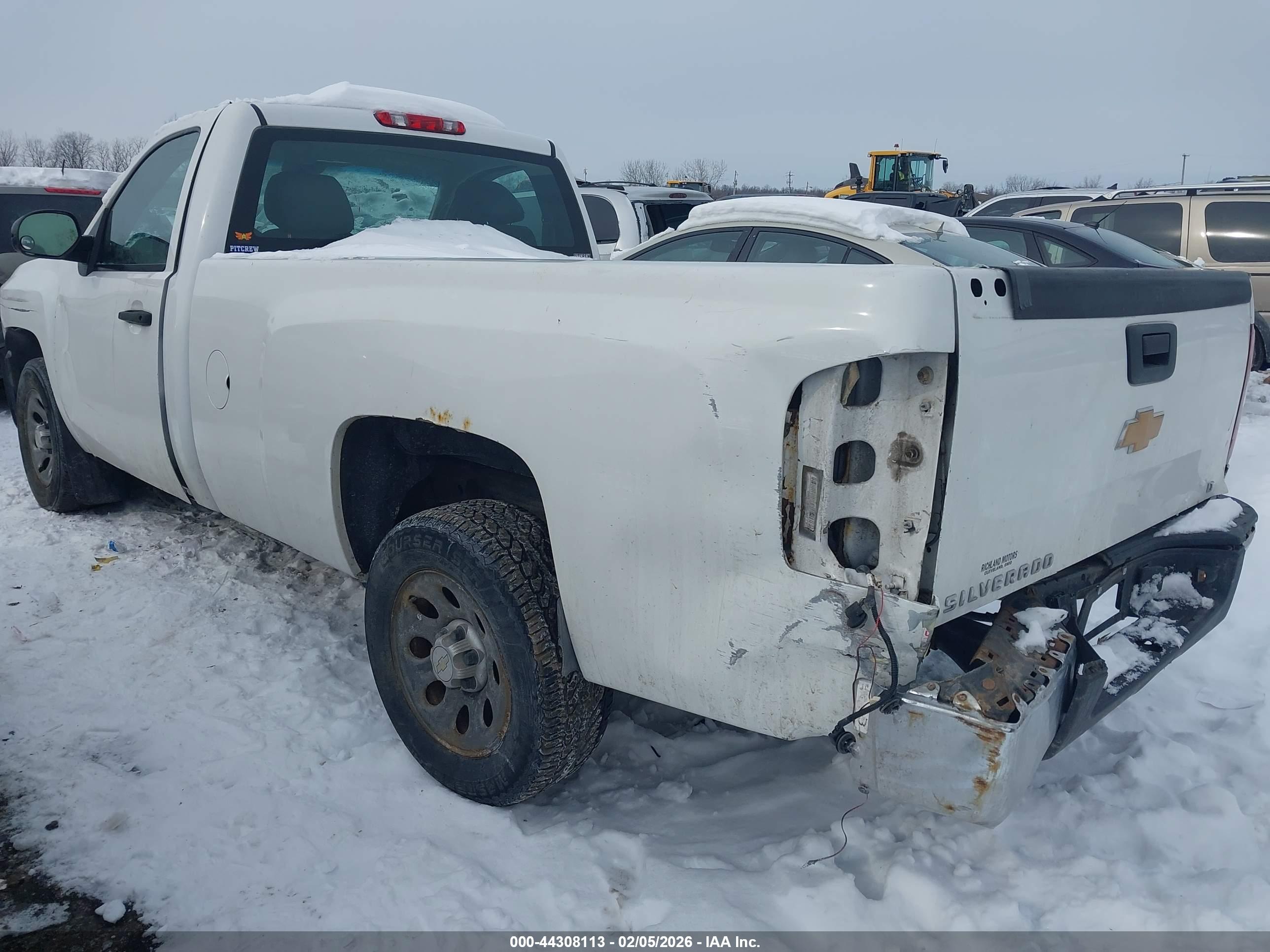 CHEVROLET SILVERADO image 3