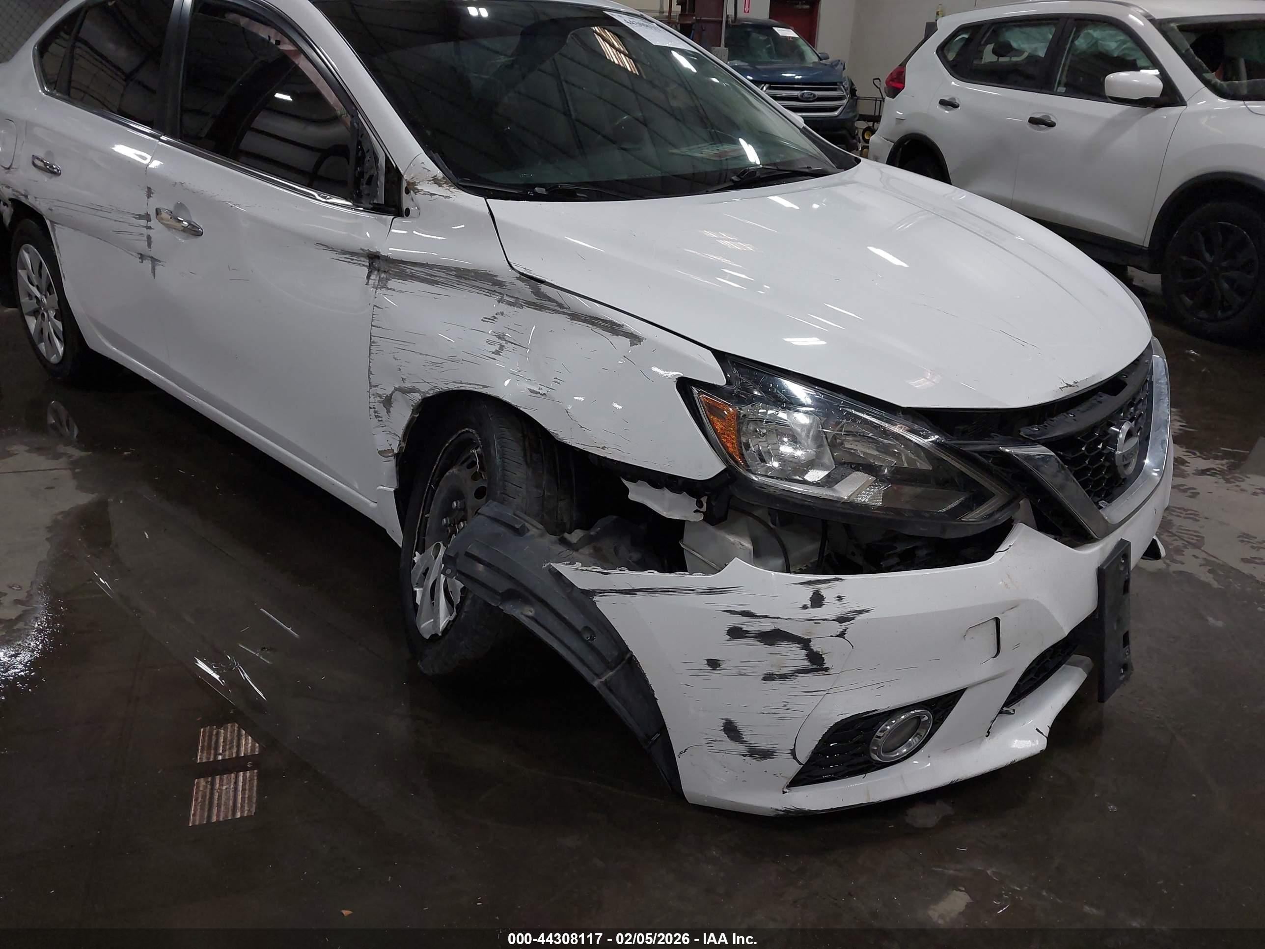 NISSAN SENTRA image 6