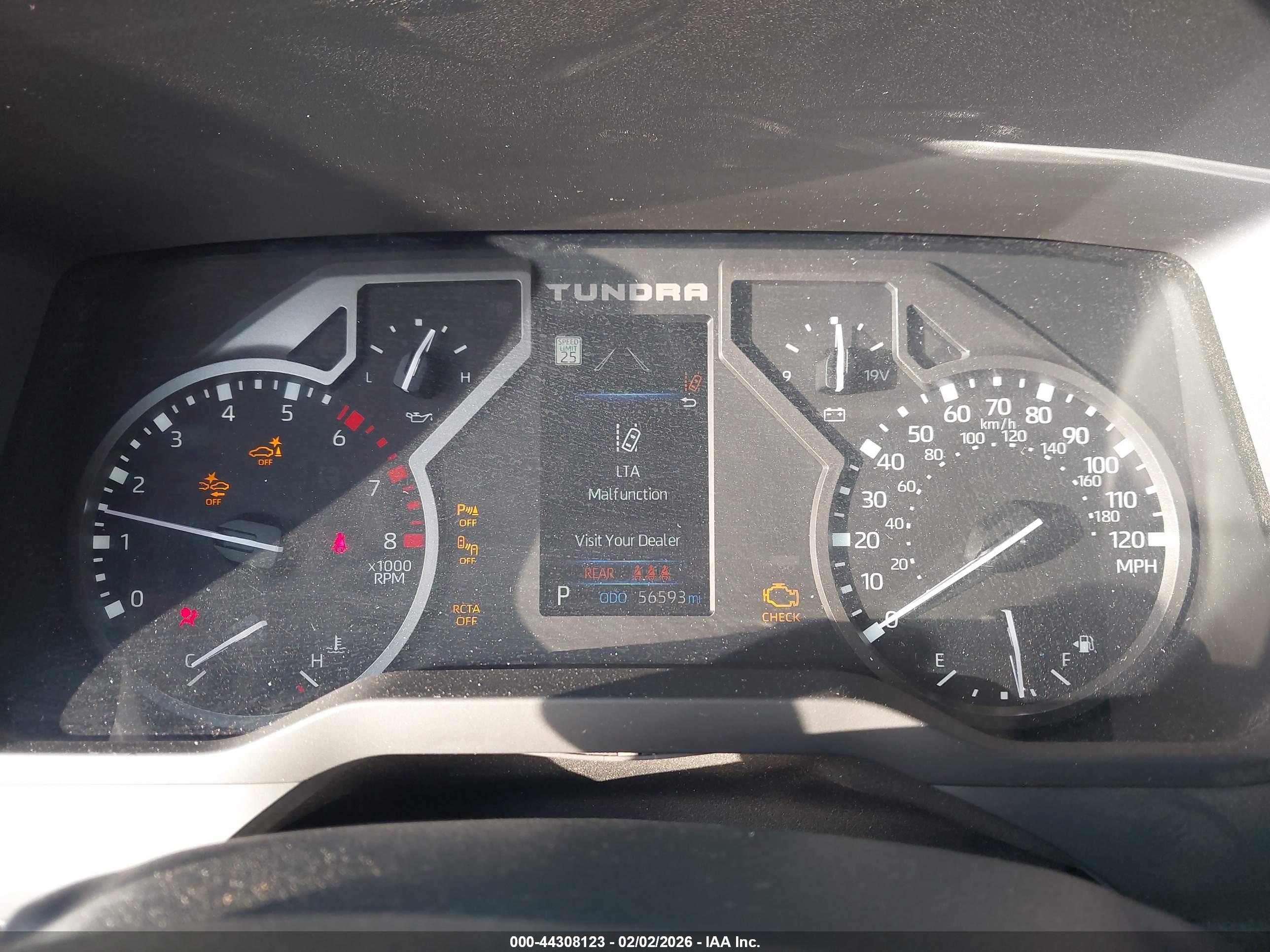 TOYOTA TUNDRA image 7