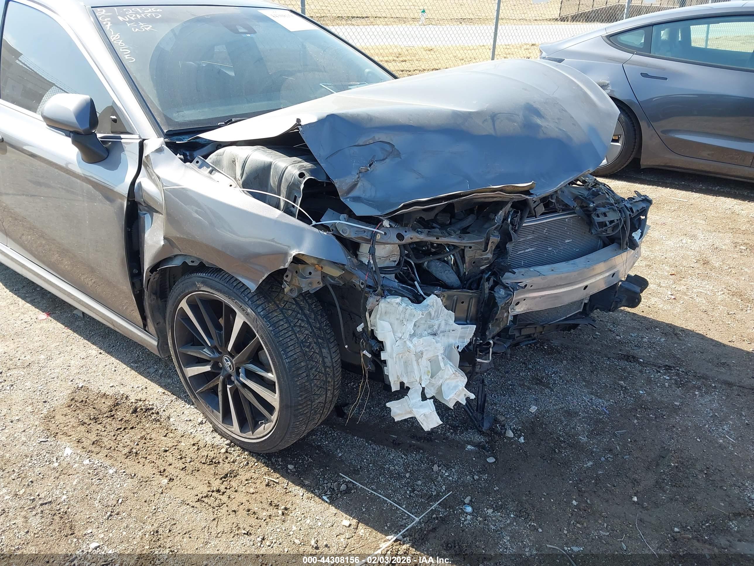 TOYOTA CAMRY image 6