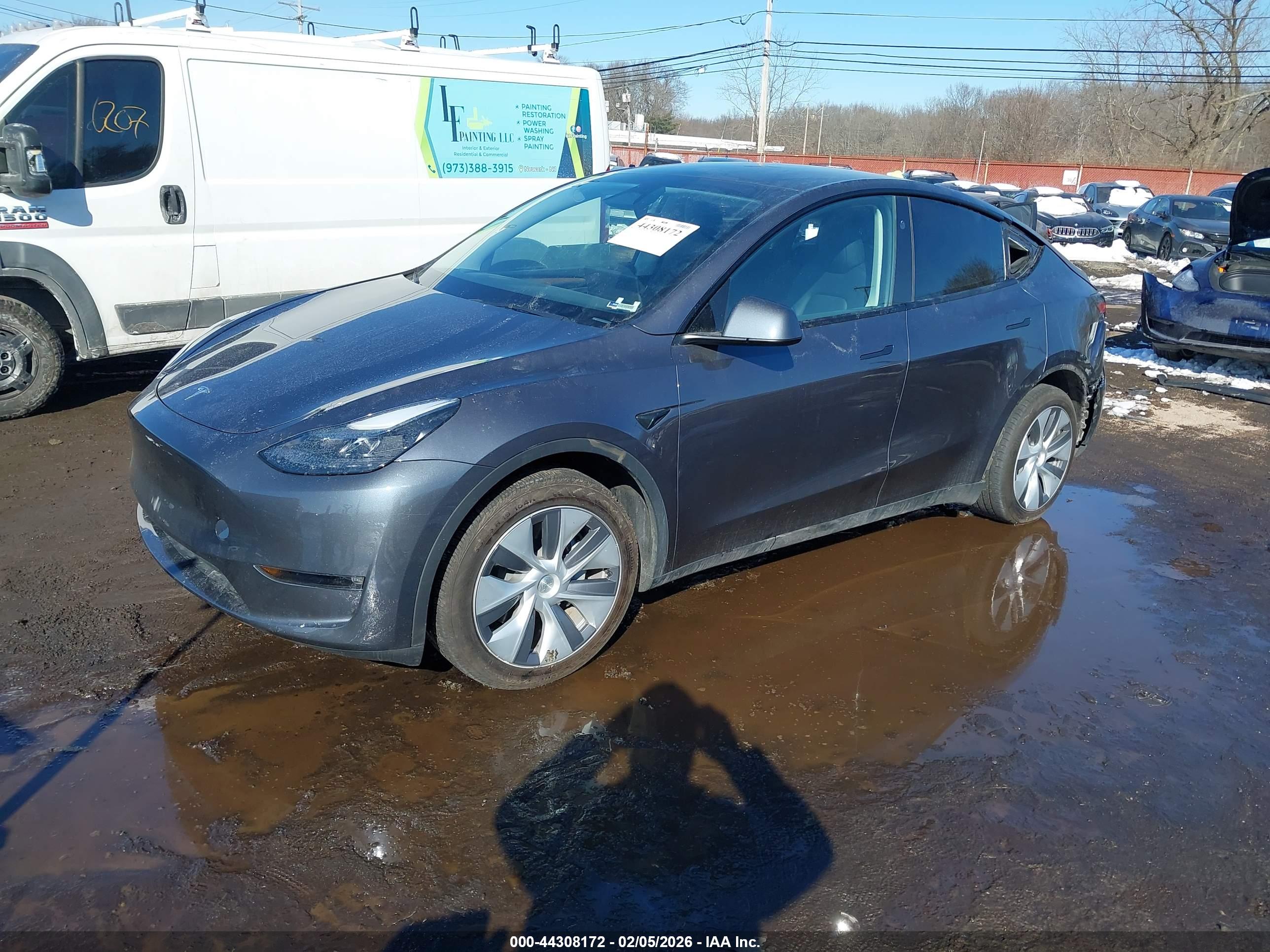 TESLA MODEL image 2