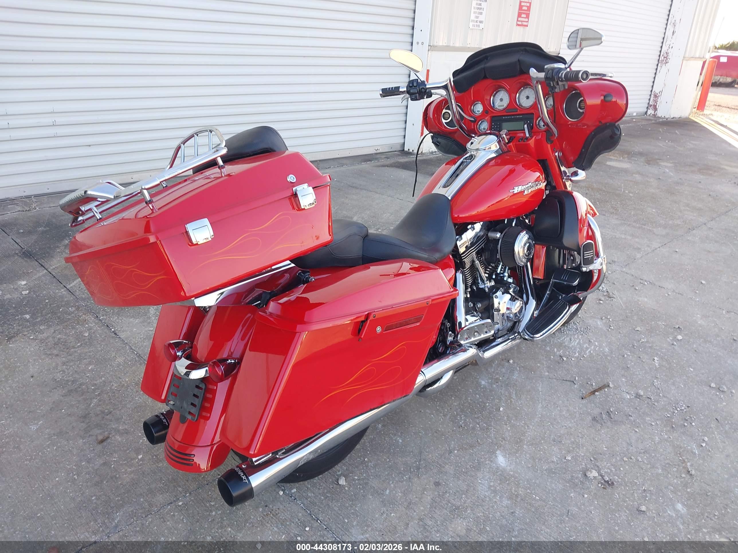 HARLEY-DAVIDSON FLHX image 4