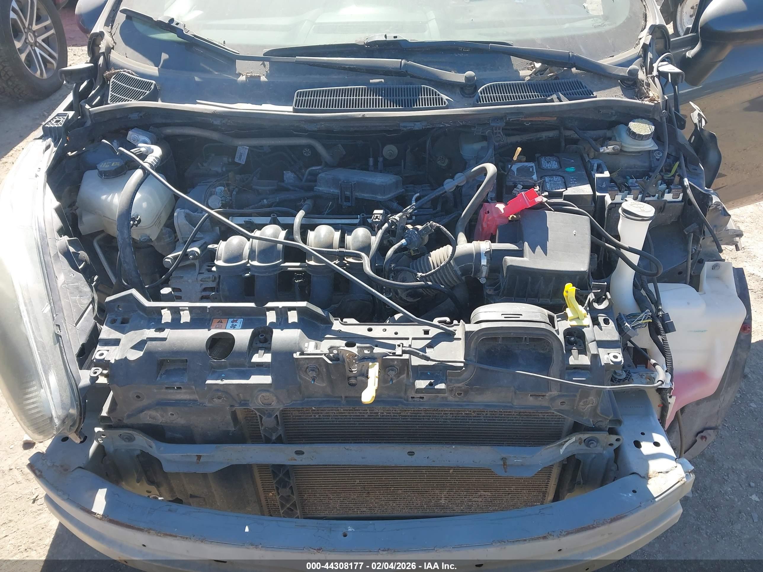 FORD FIESTA image 10