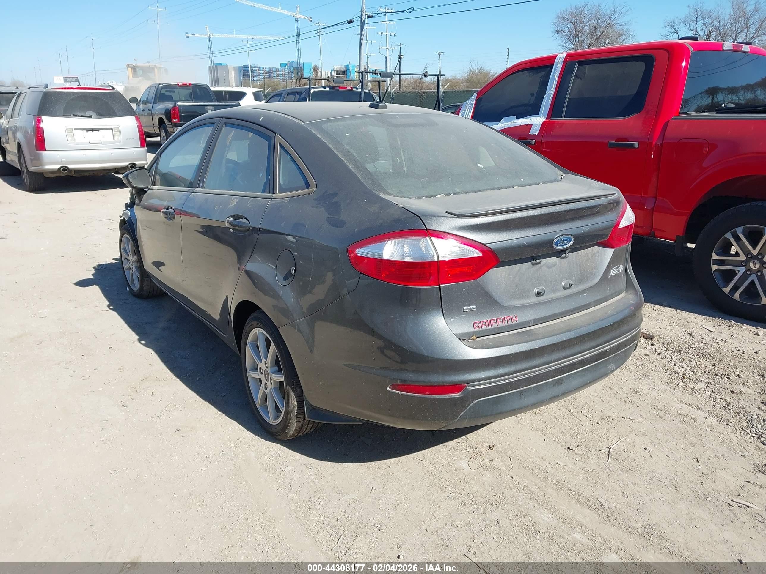 FORD FIESTA image 3
