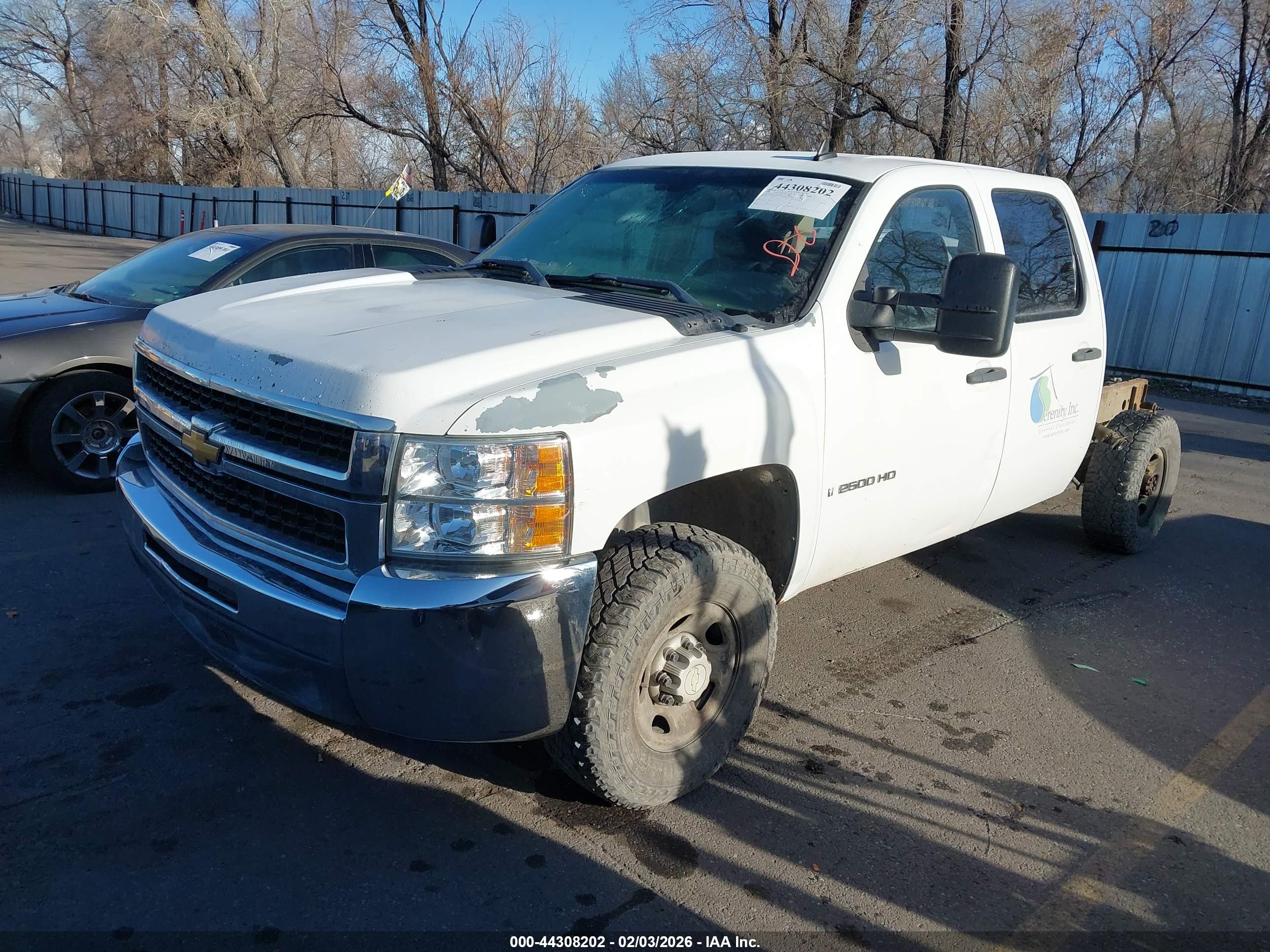 CHEVROLET SILVERADO image 2