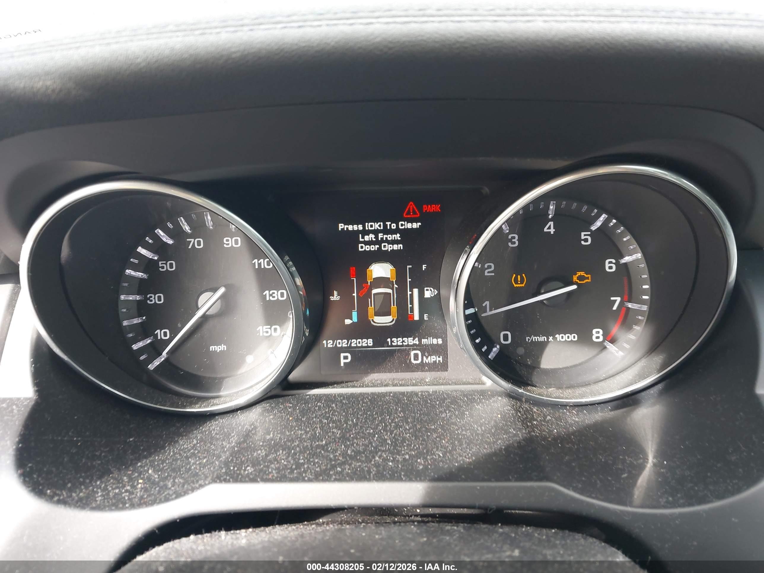 LAND ROVER image 7