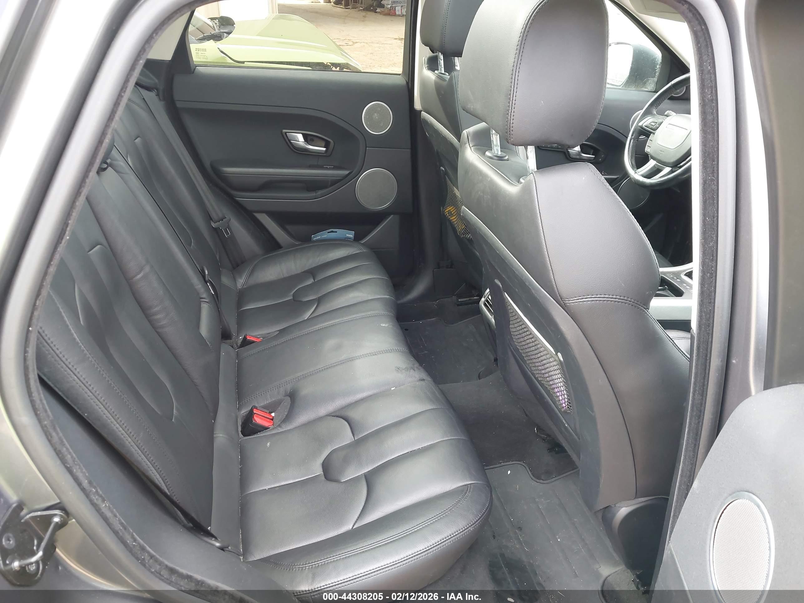 LAND ROVER image 8