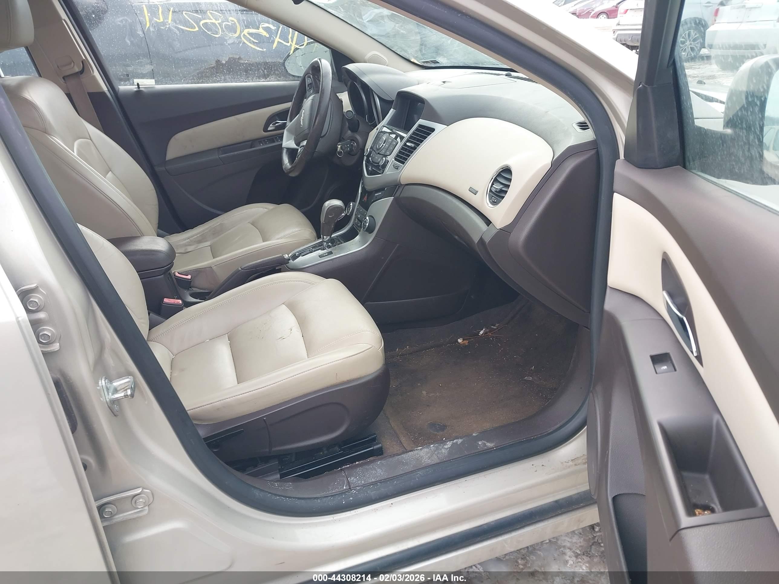 CHEVROLET CRUZE image 5