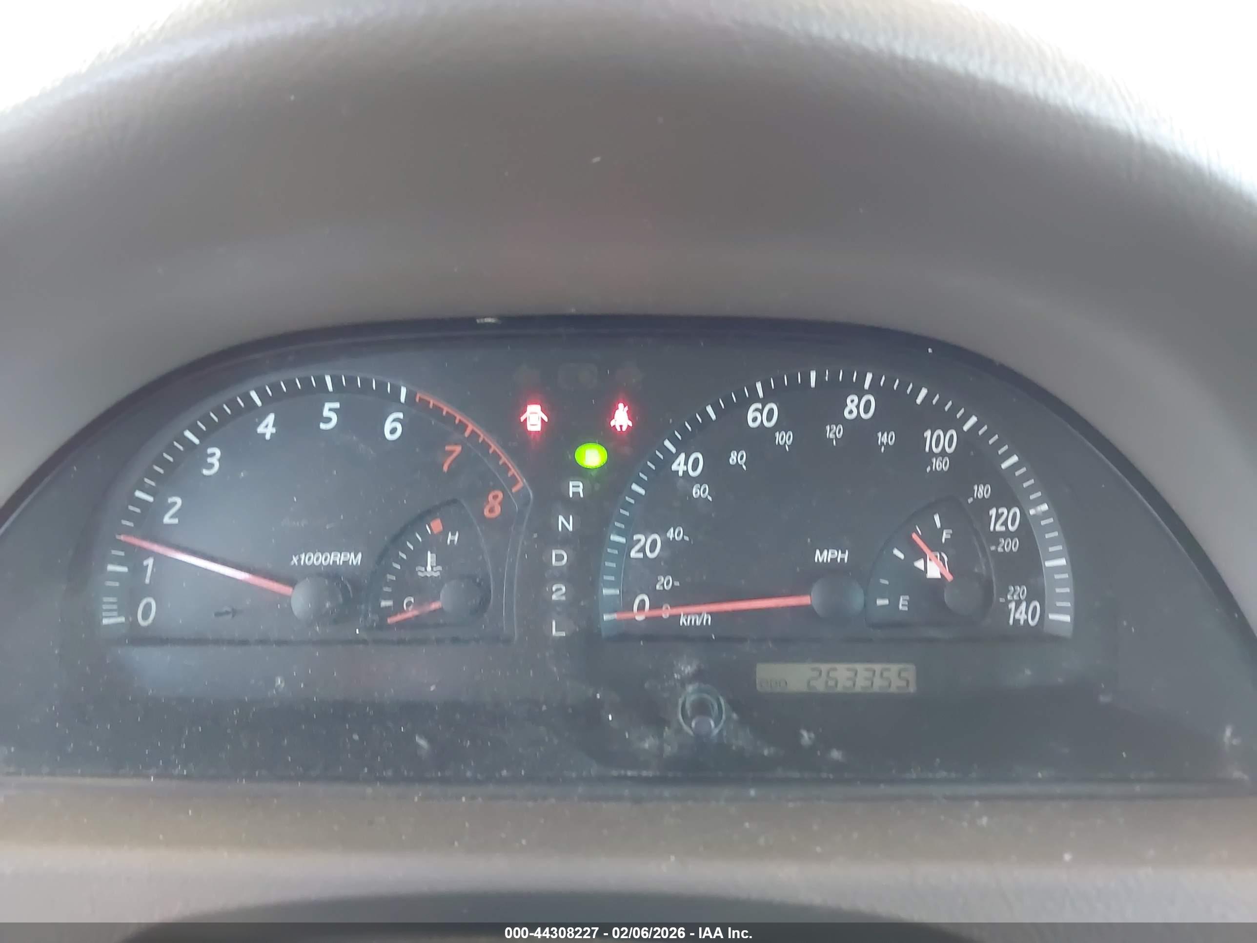 TOYOTA CAMRY image 7