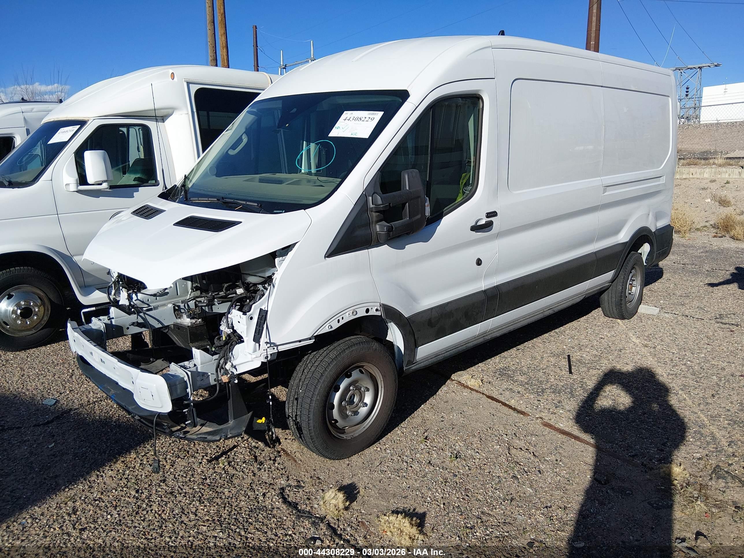 FORD TRANSIT-250 image 2