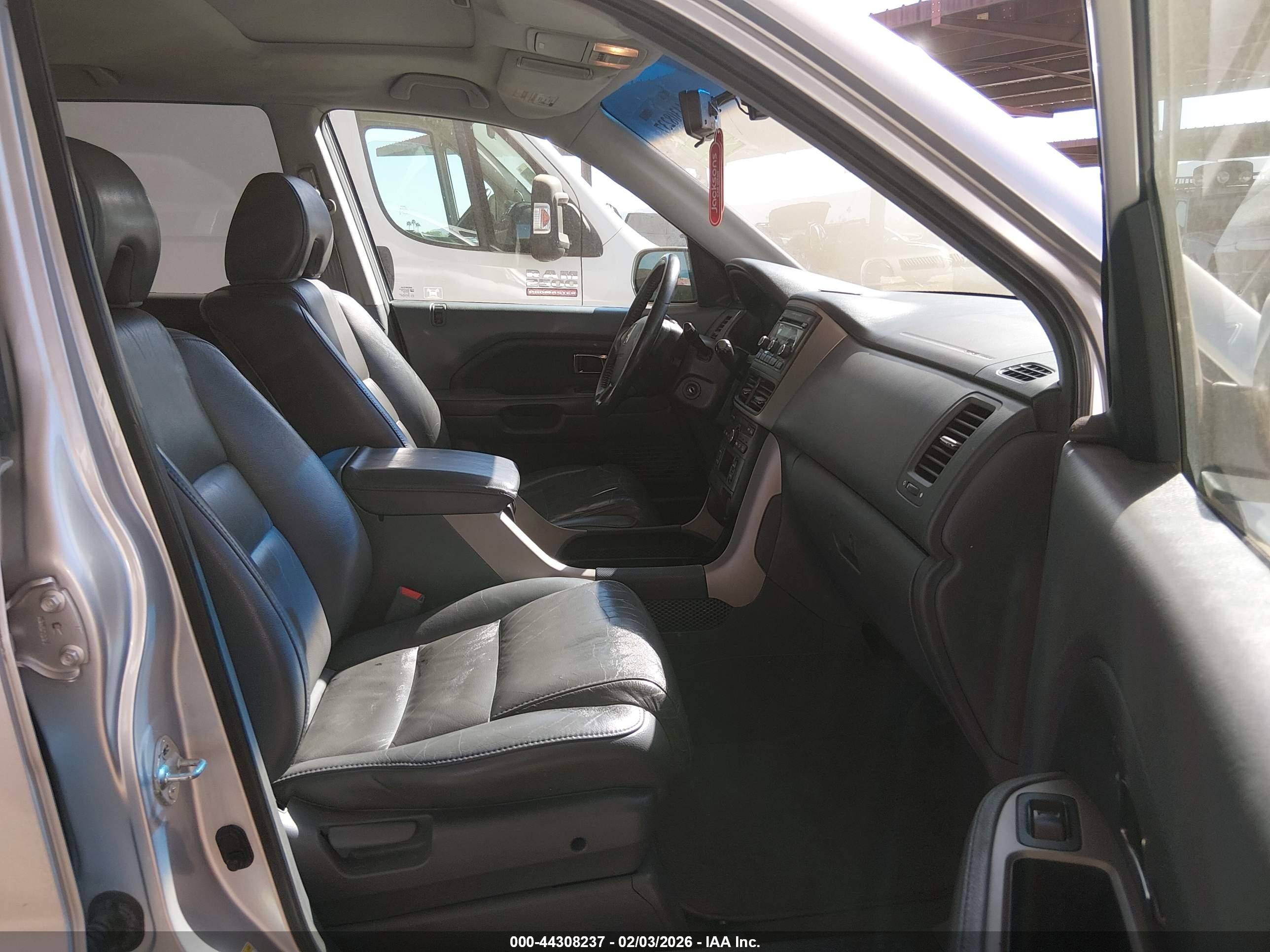 HONDA PILOT image 5
