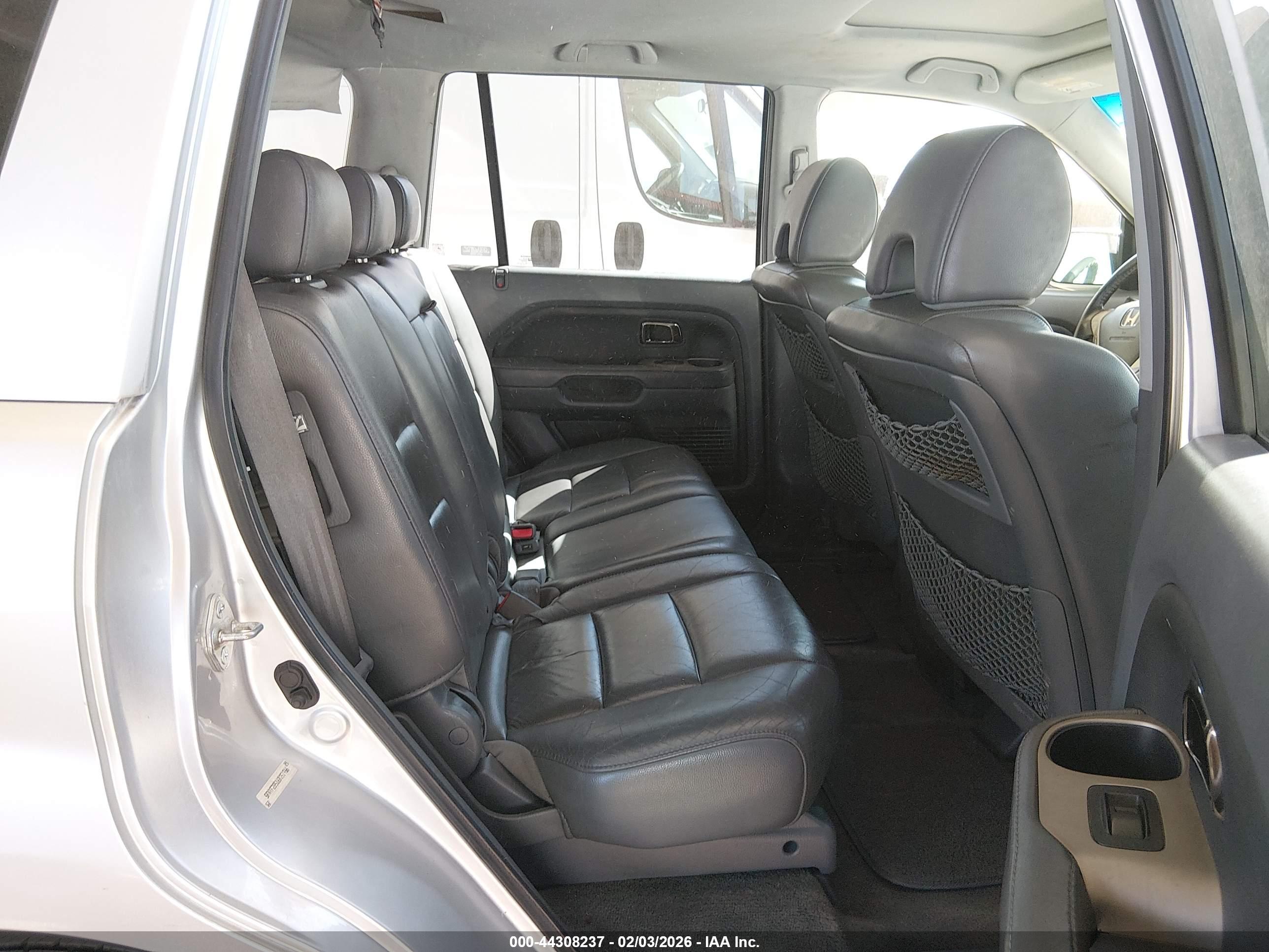 HONDA PILOT image 8