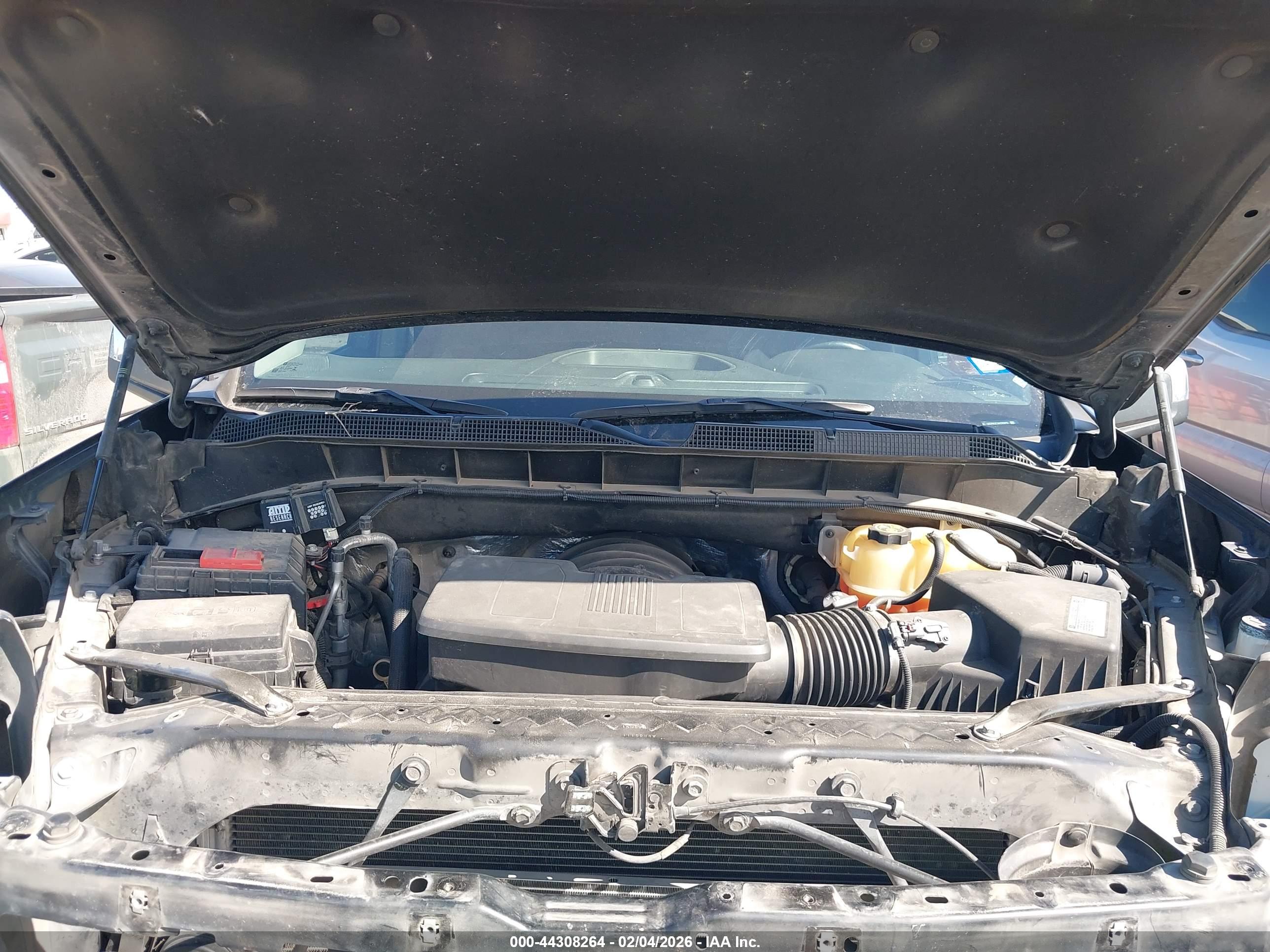 CHEVROLET SILVERADO image 10