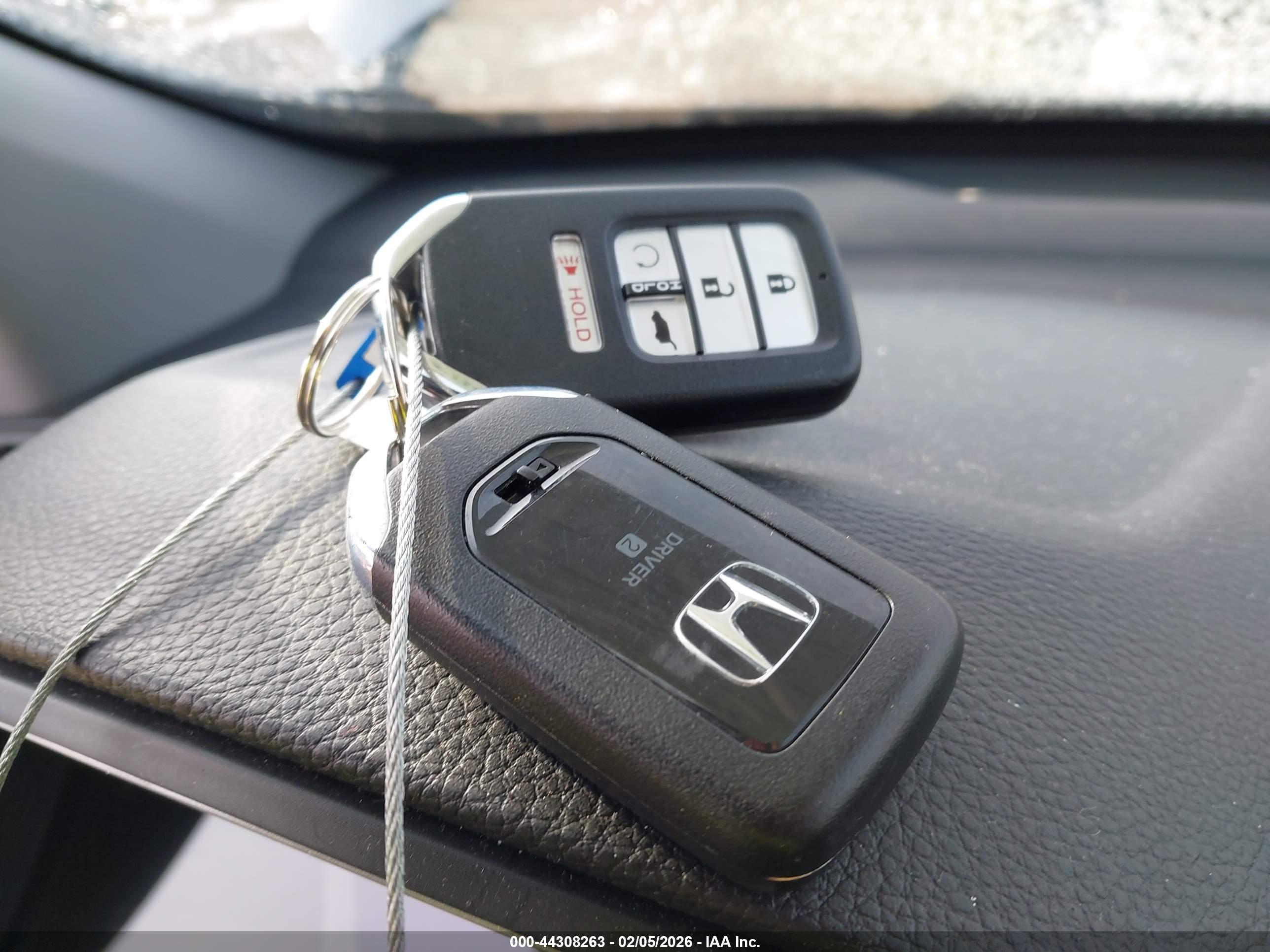 HONDA CR-V image 11