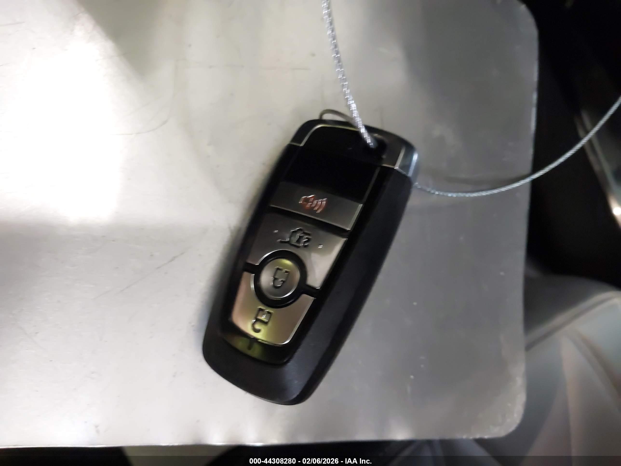 FORD MUSTANG image 11