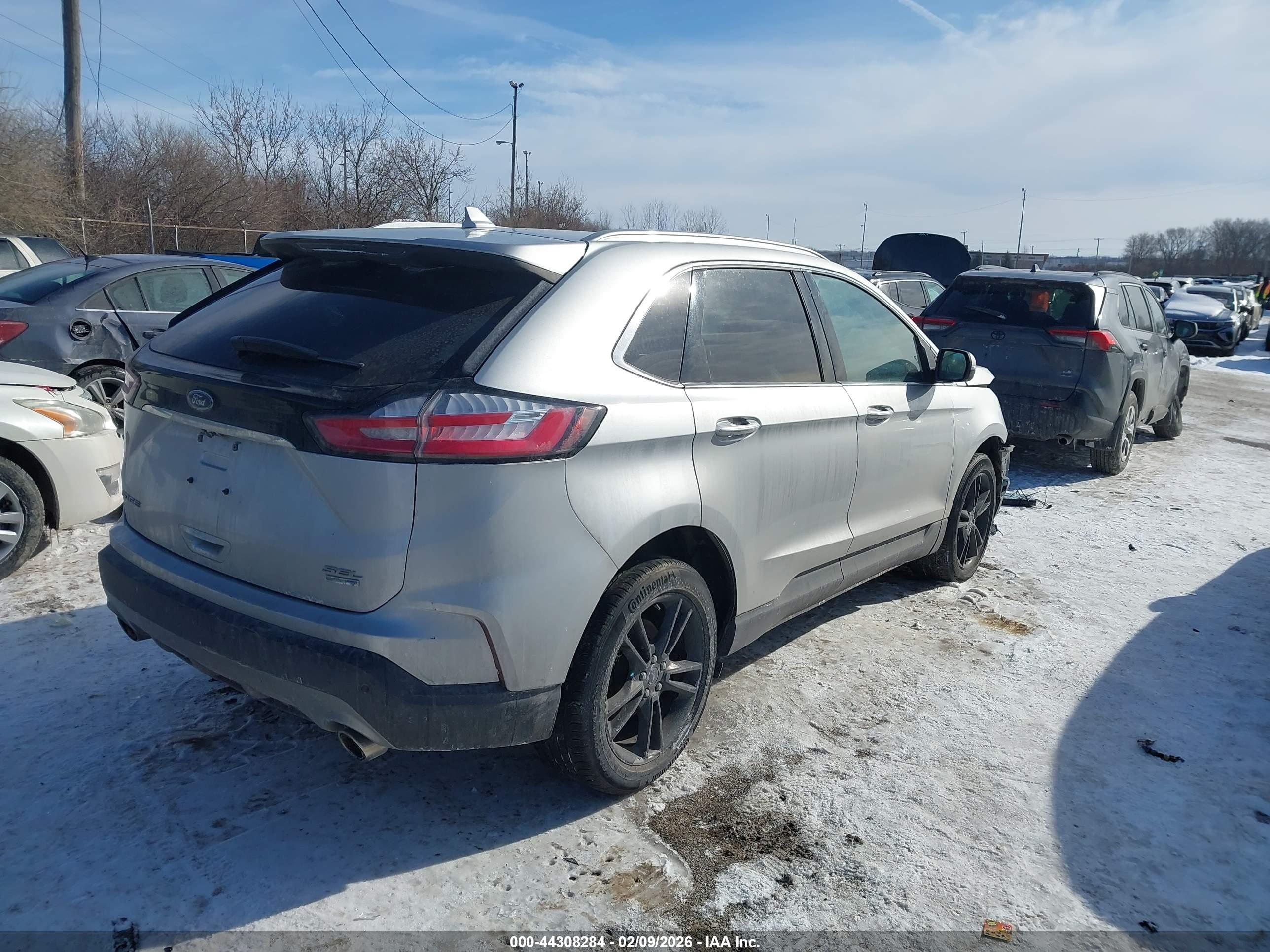 FORD EDGE image 4
