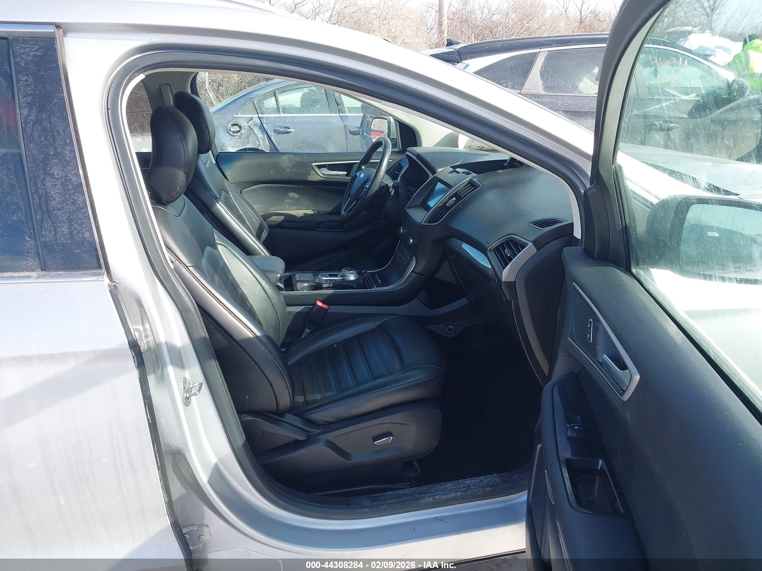 FORD EDGE image 5
