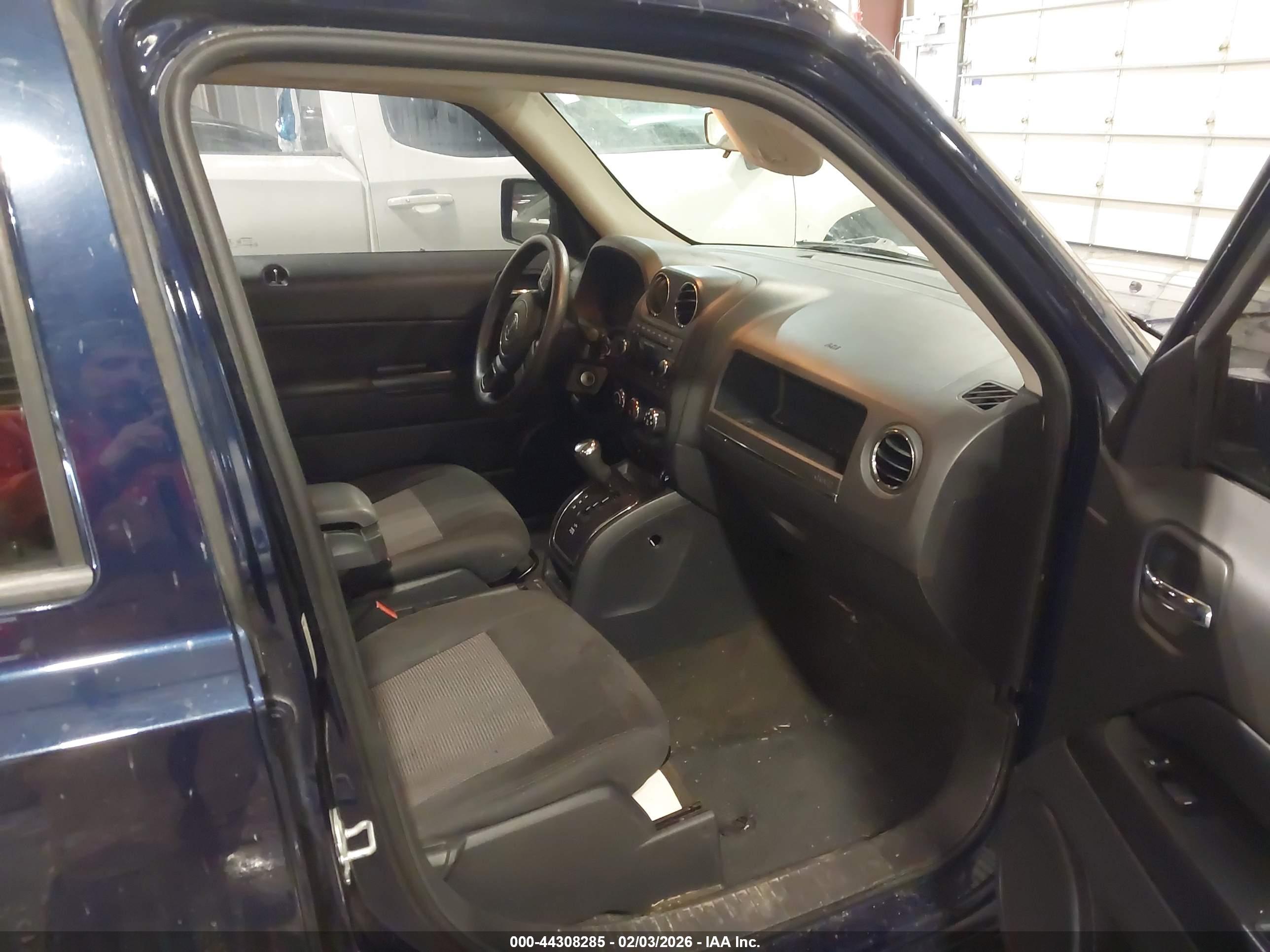 JEEP PATRIOT image 5