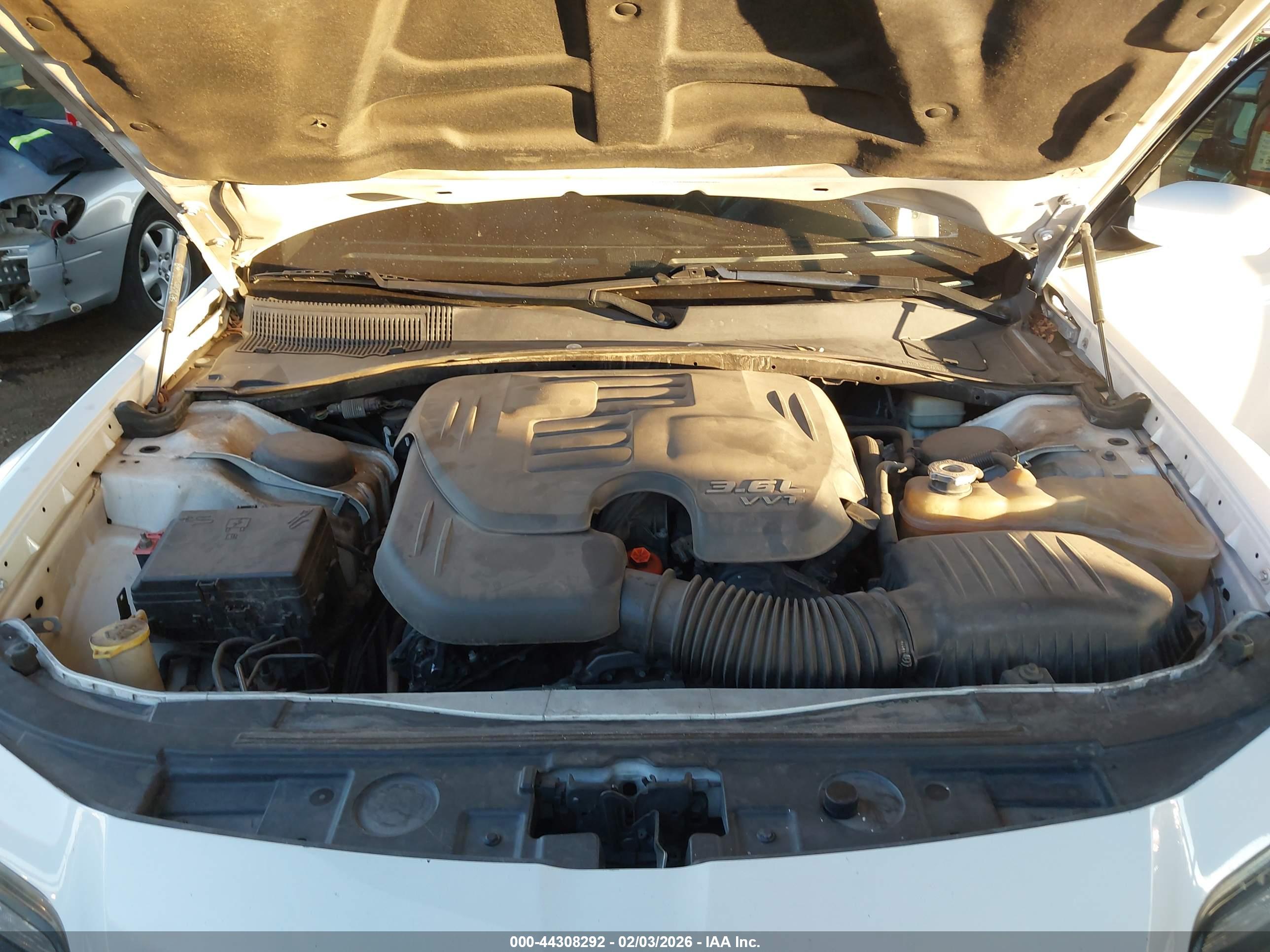CHRYSLER 300 image 10