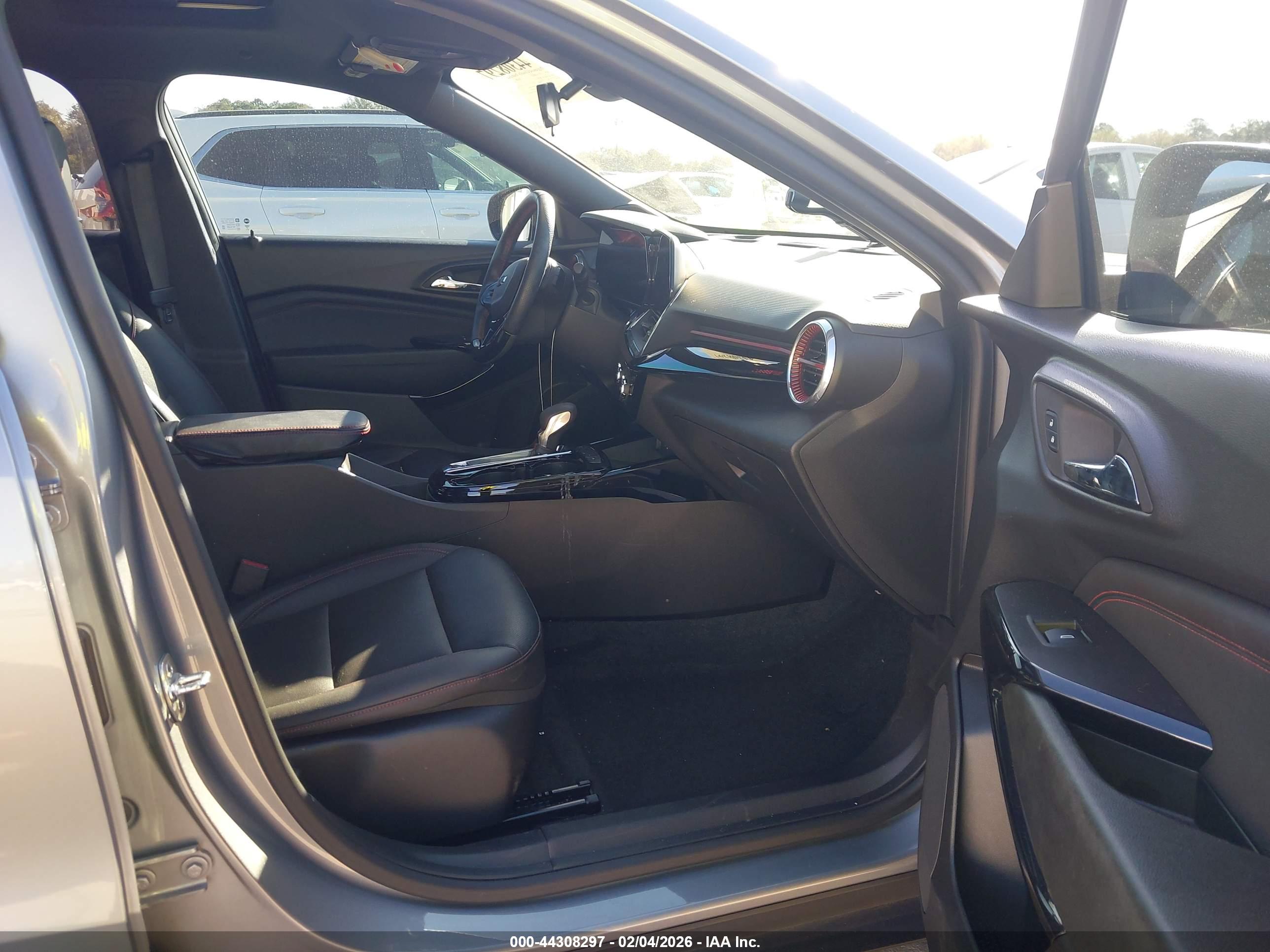 CHEVROLET TRAX image 5