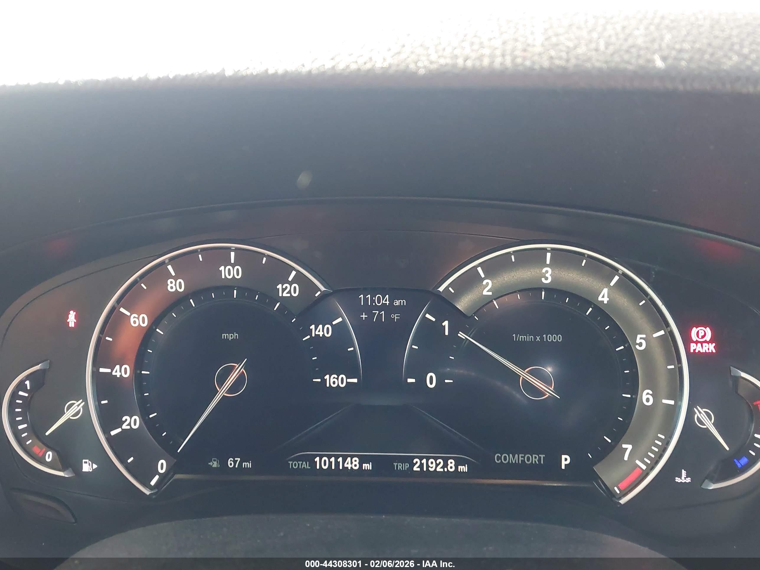 BMW 540I image 7
