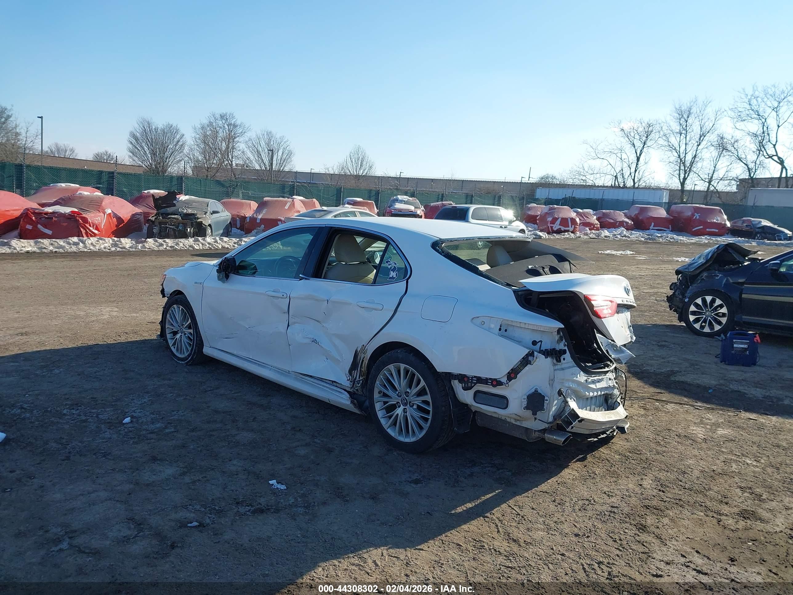 TOYOTA CAMRY image 3