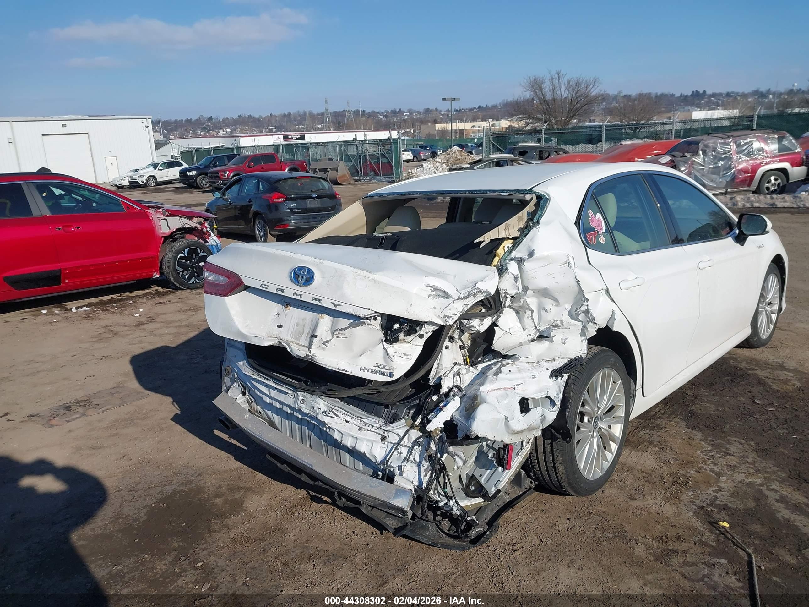TOYOTA CAMRY image 6