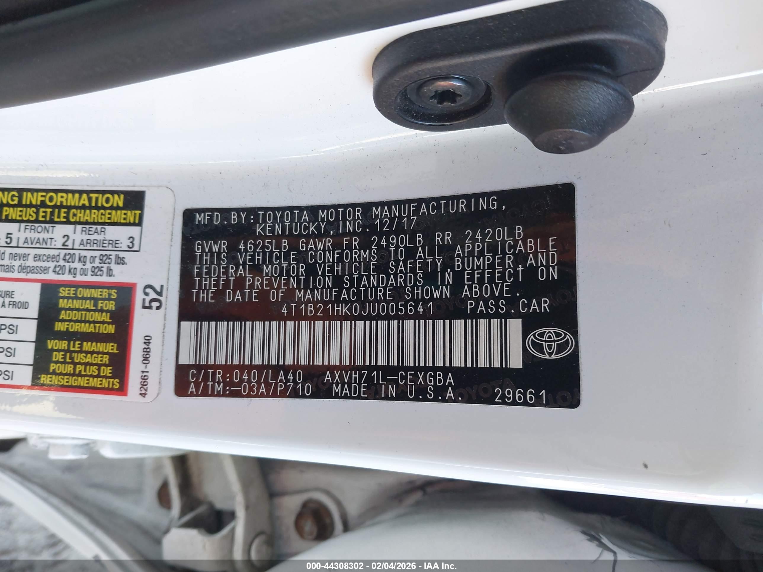 TOYOTA CAMRY image 9