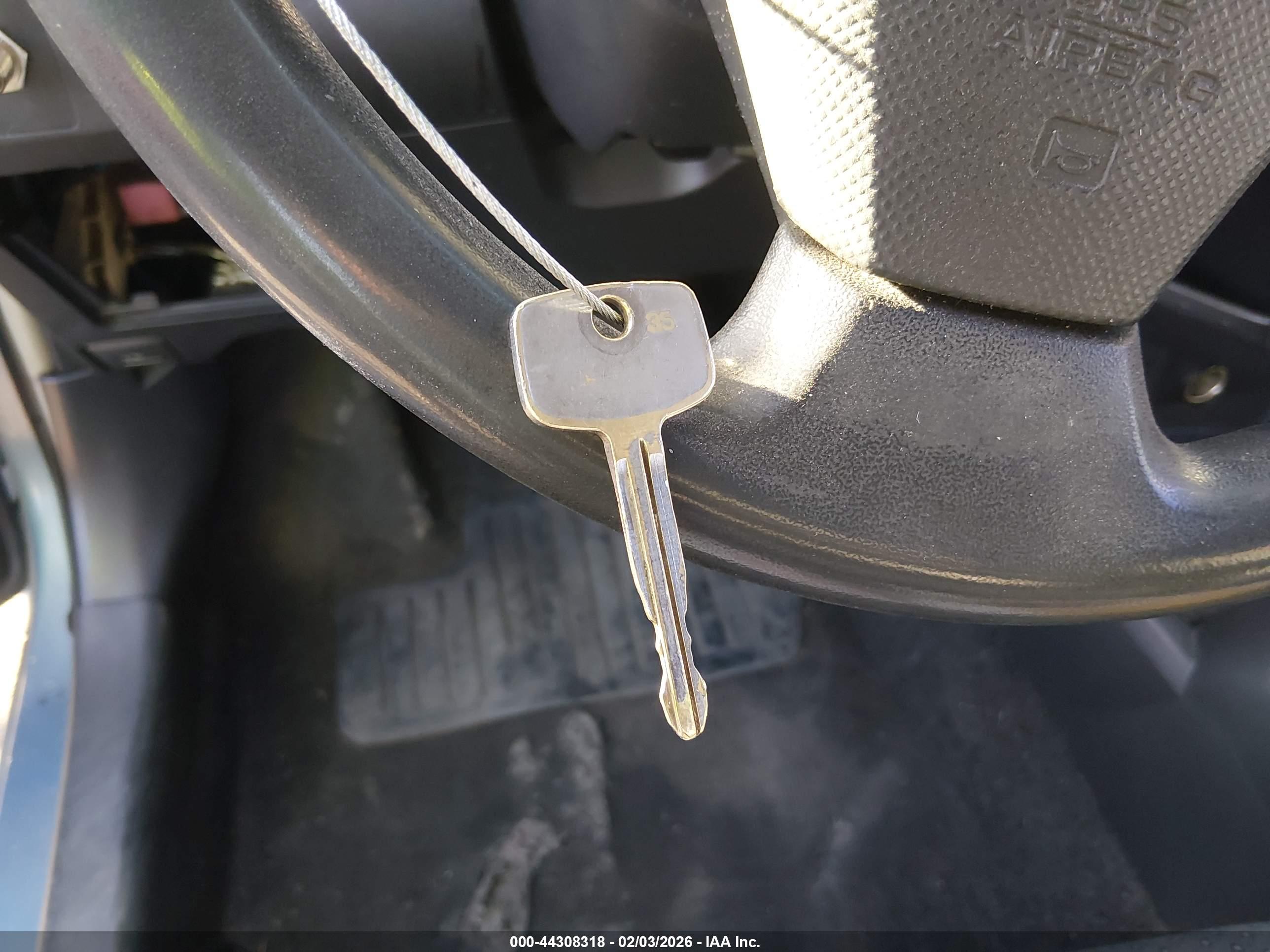 TOYOTA YARIS image 11