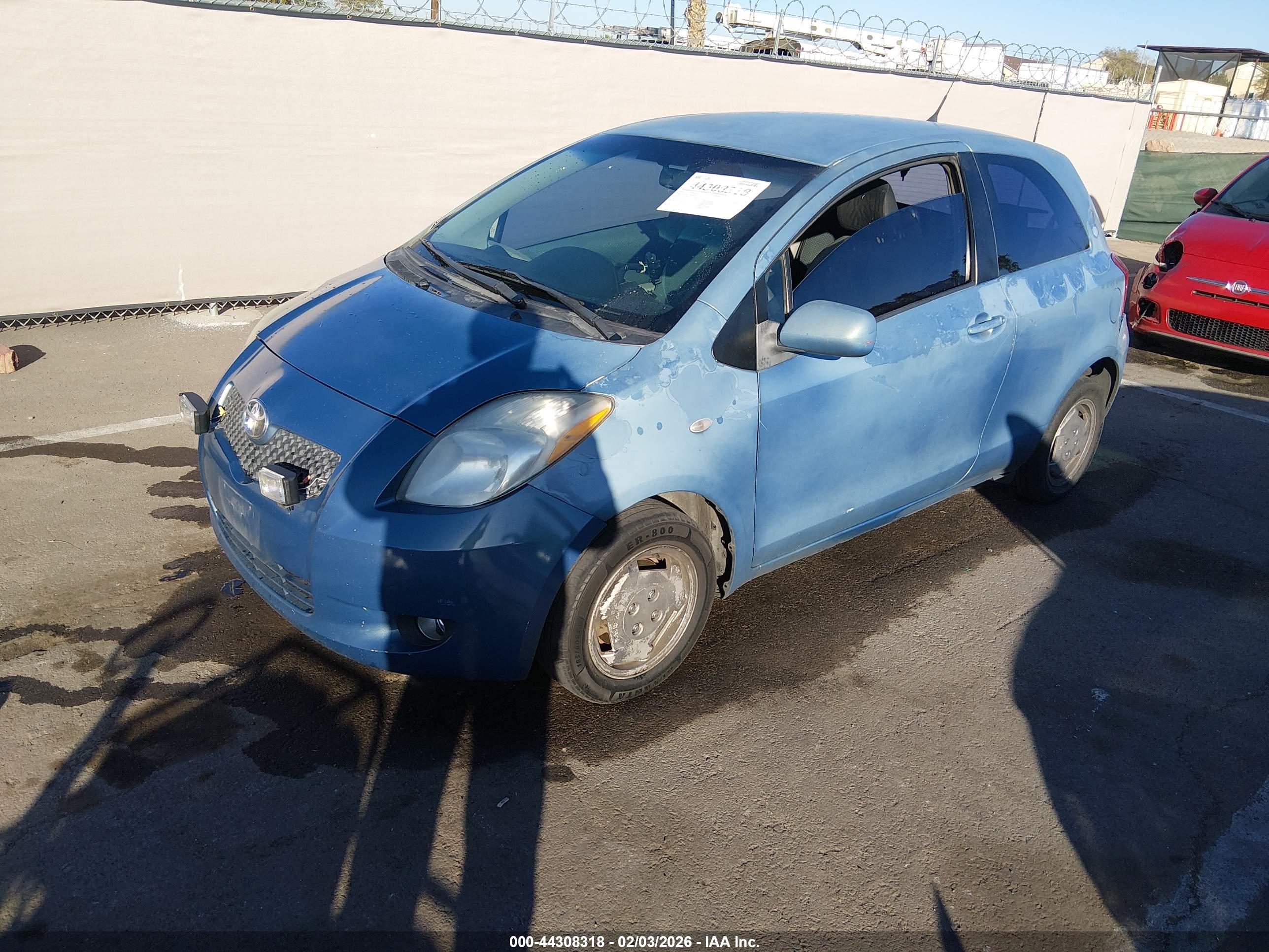 TOYOTA YARIS image 2