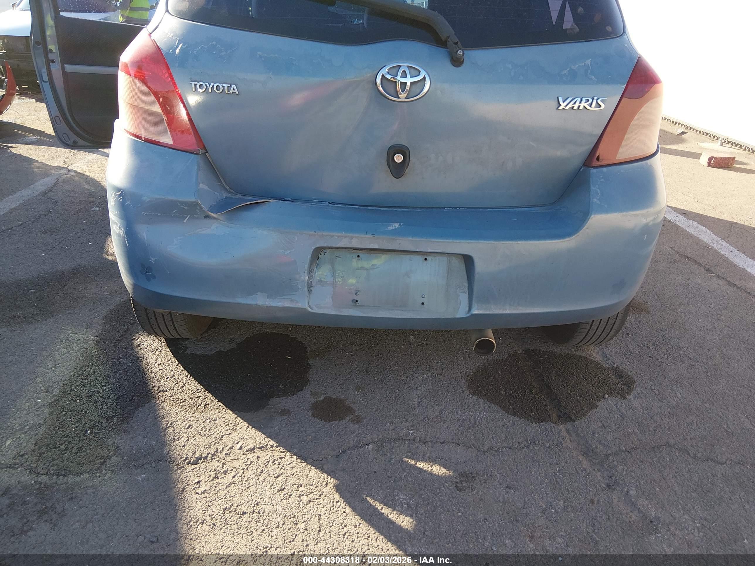 TOYOTA YARIS image 6