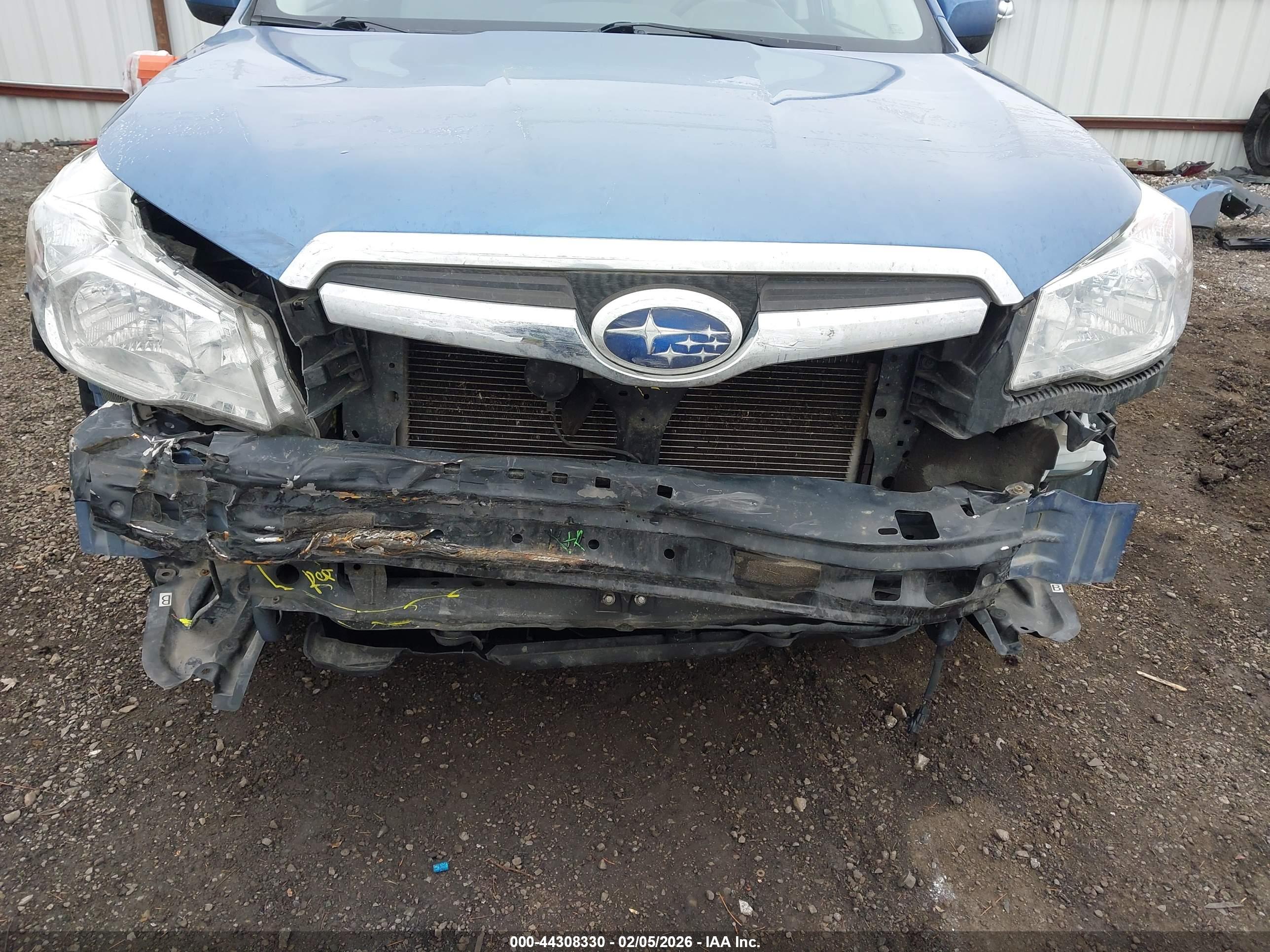 SUBARU FORESTER image 6