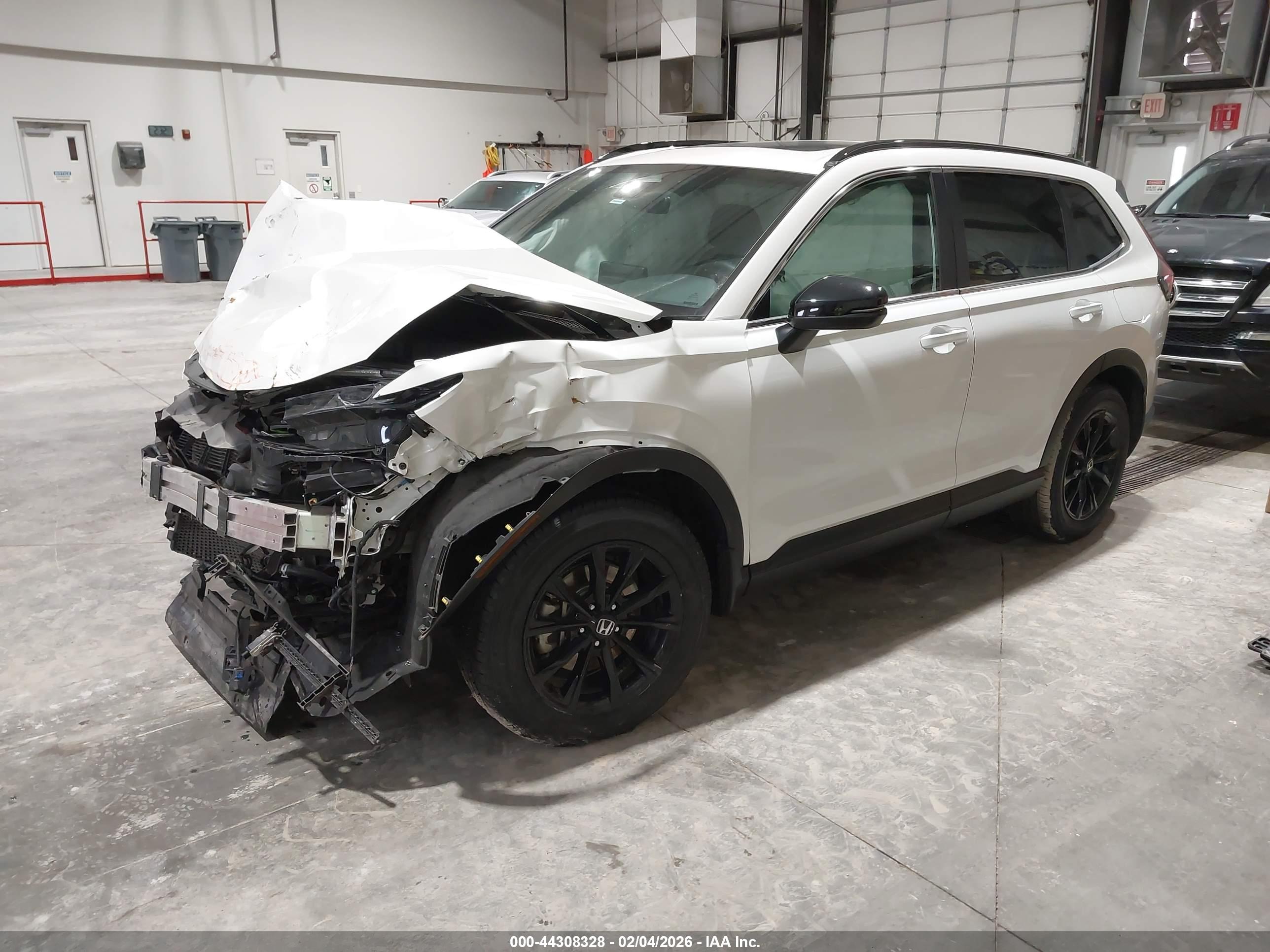 HONDA CR-V image 2