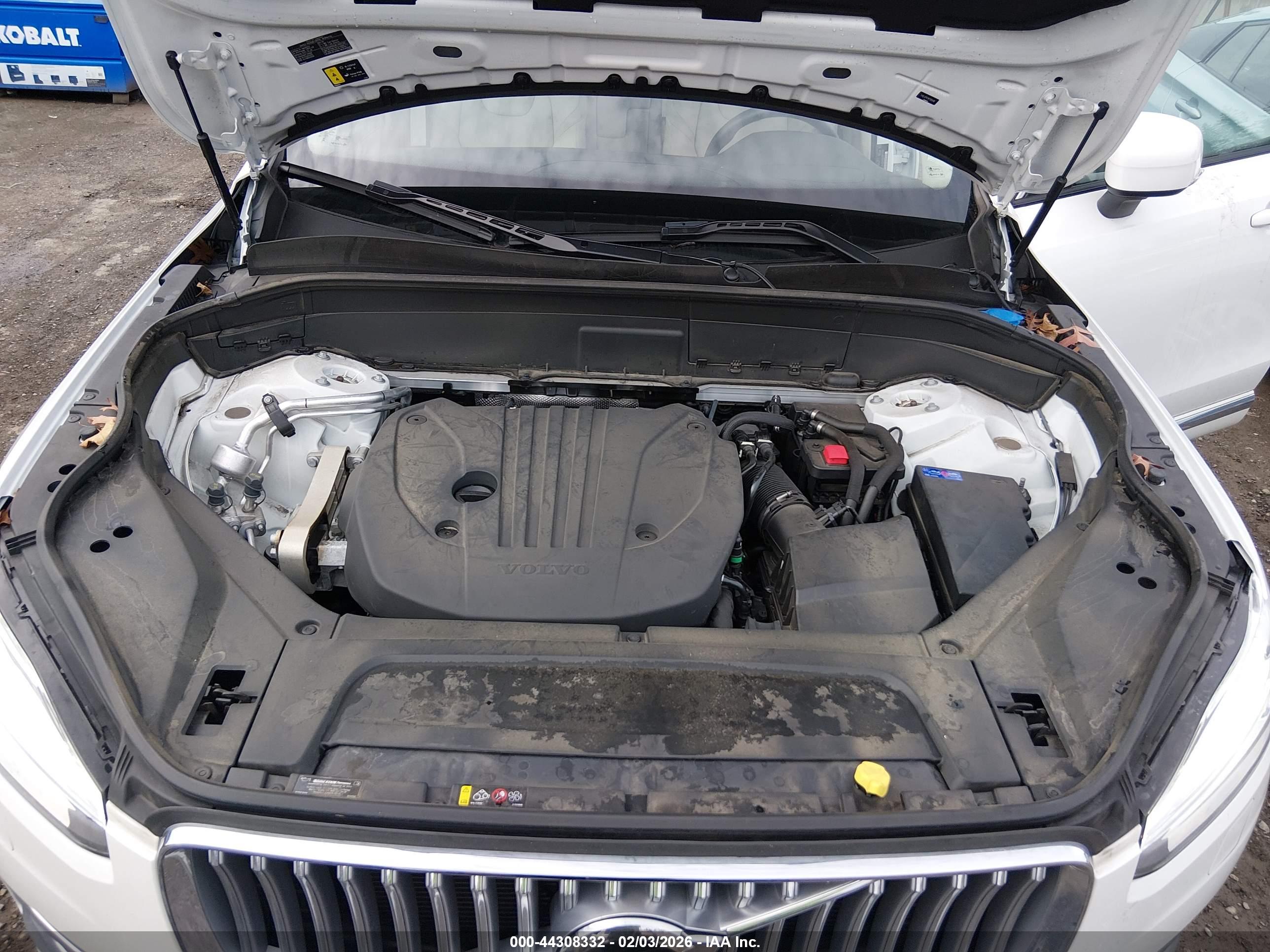 VOLVO XC90 image 10