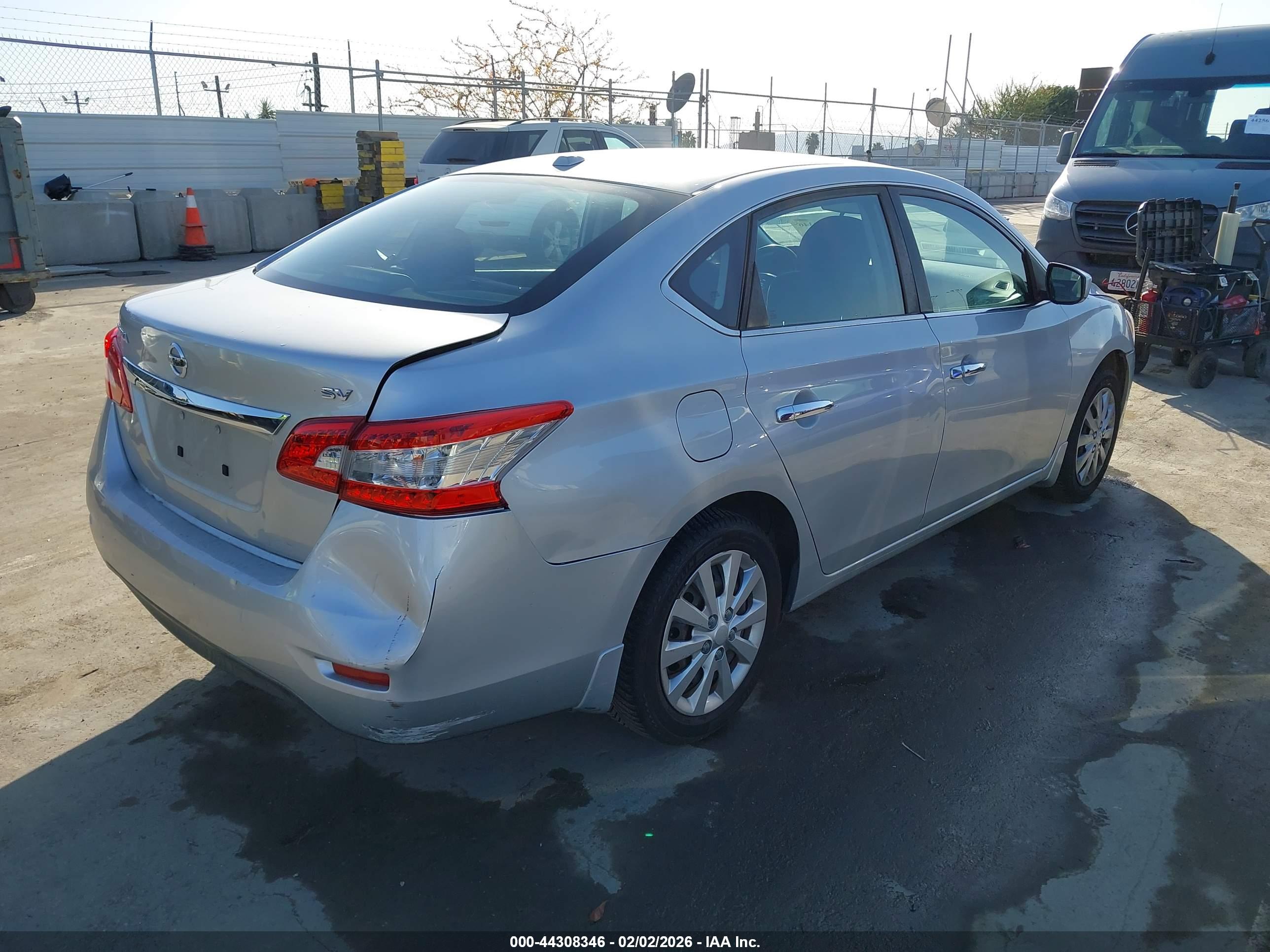 NISSAN SENTRA image 4