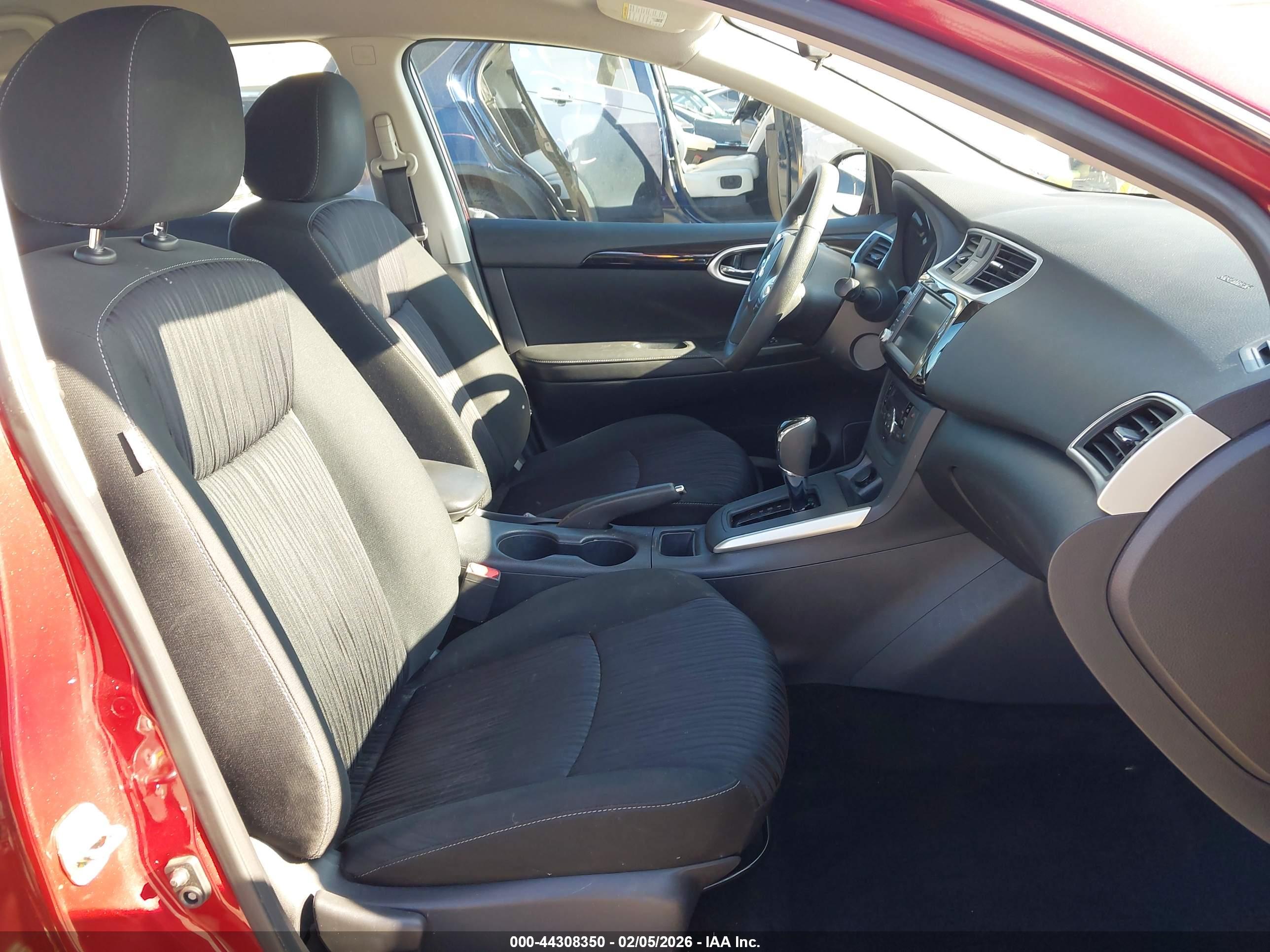 NISSAN SENTRA image 5