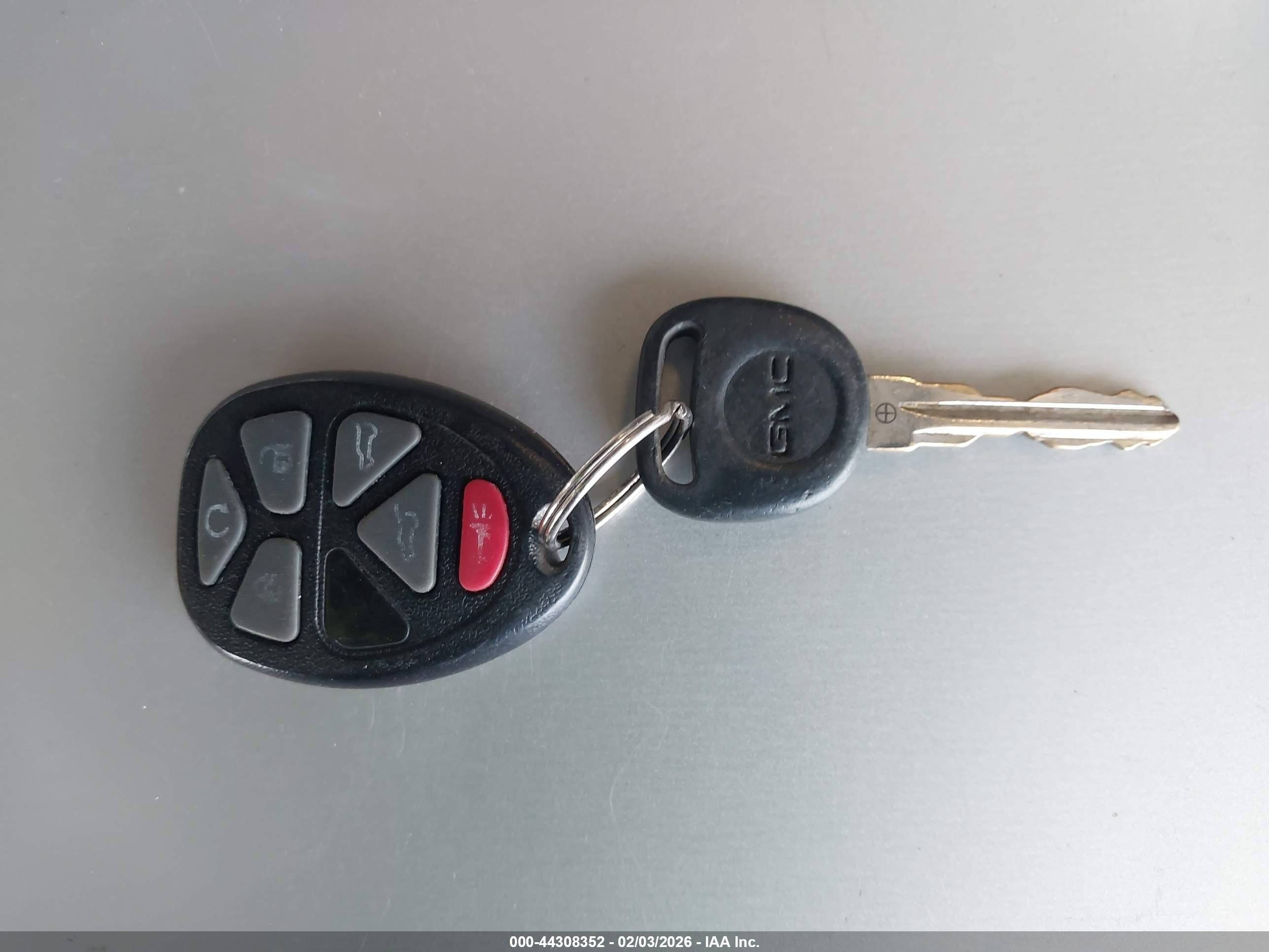 GMC YUKON image 11