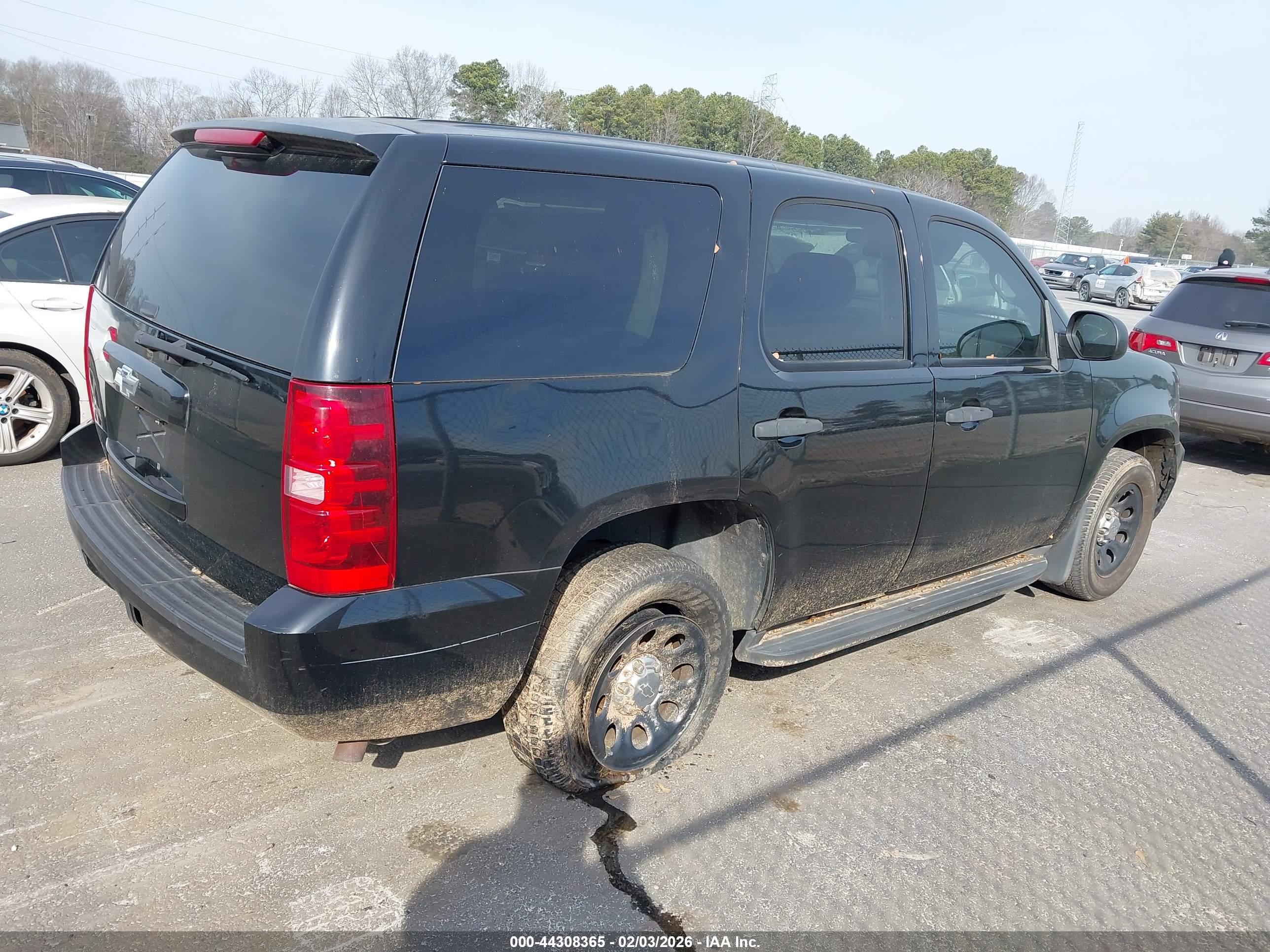 CHEVROLET TAHOE image 4