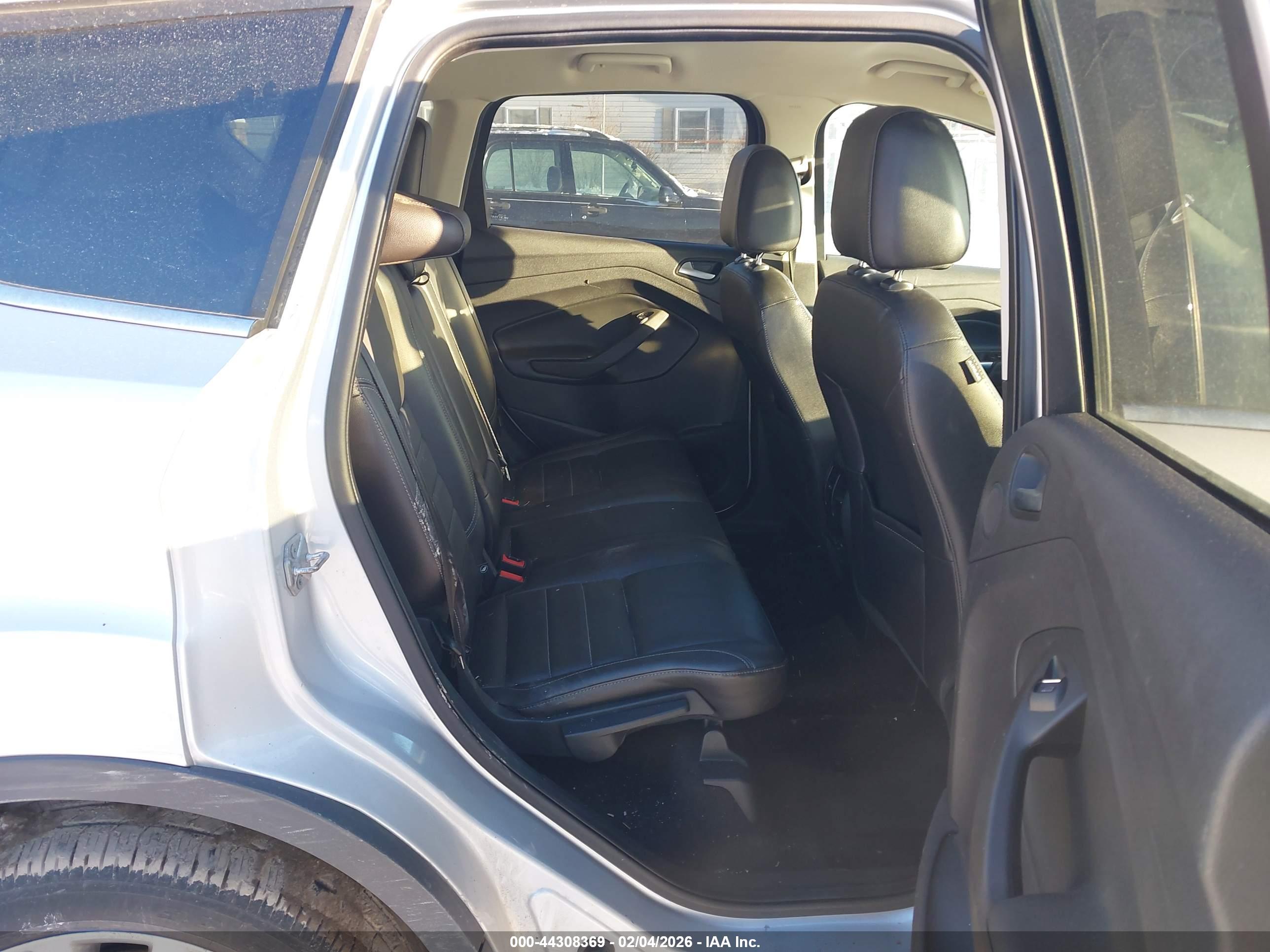 FORD ESCAPE image 8